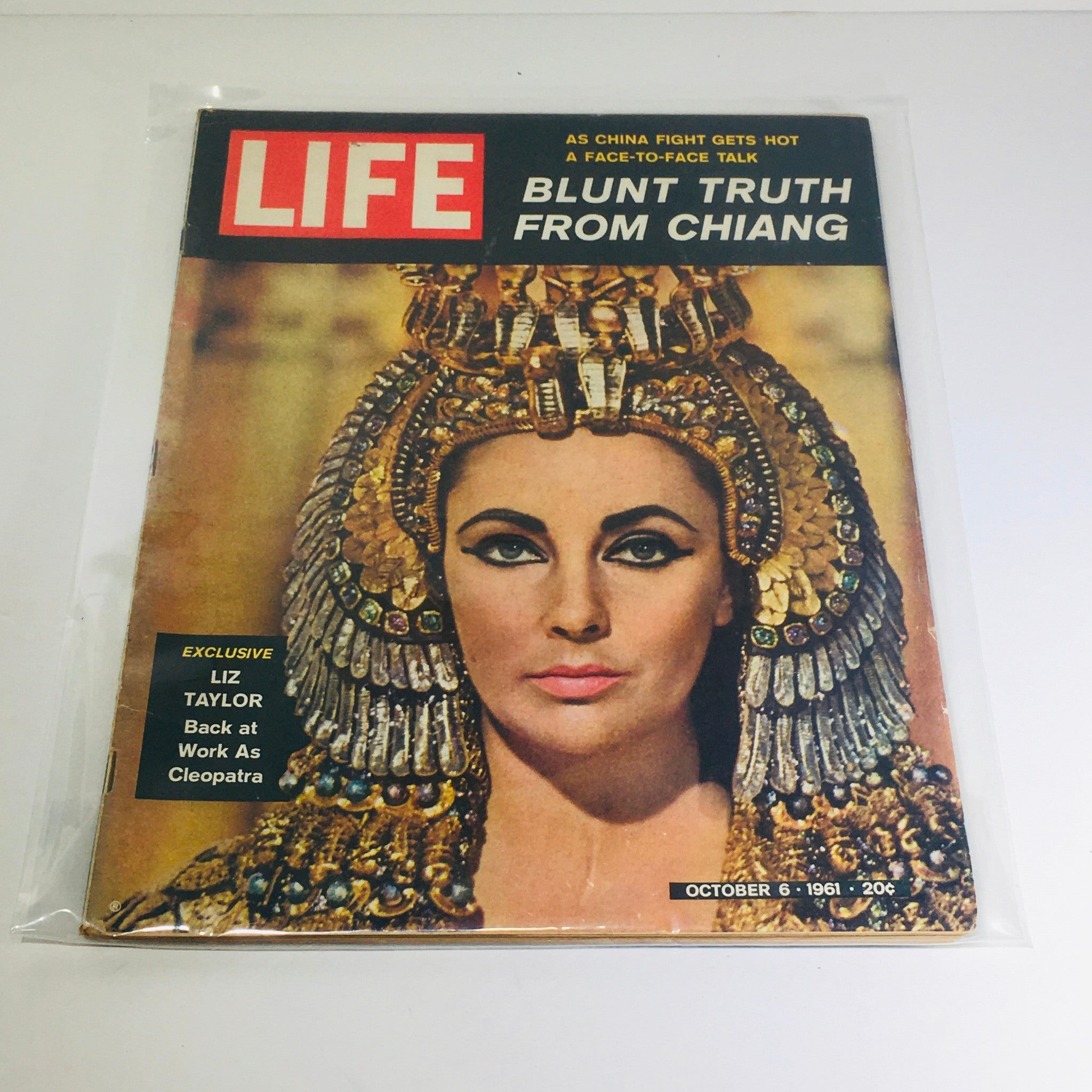 VTG Life Magazine: Oct 6 1961 - Liz Taylor as Cleopatra/Blunt Truth from Chiang