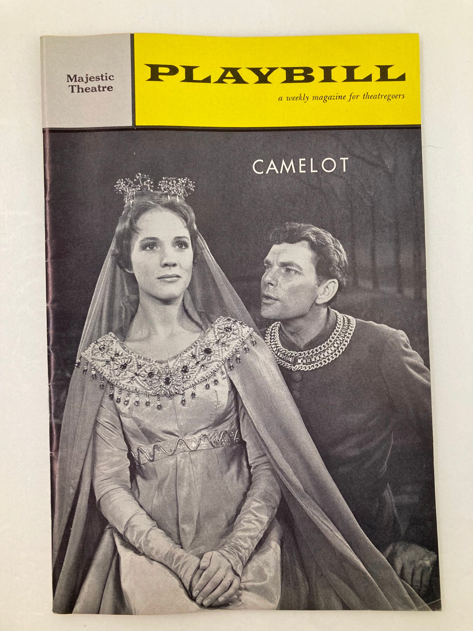 1962 Playbill Majestic Theatre Julie Andrews, William Squire in Camelot