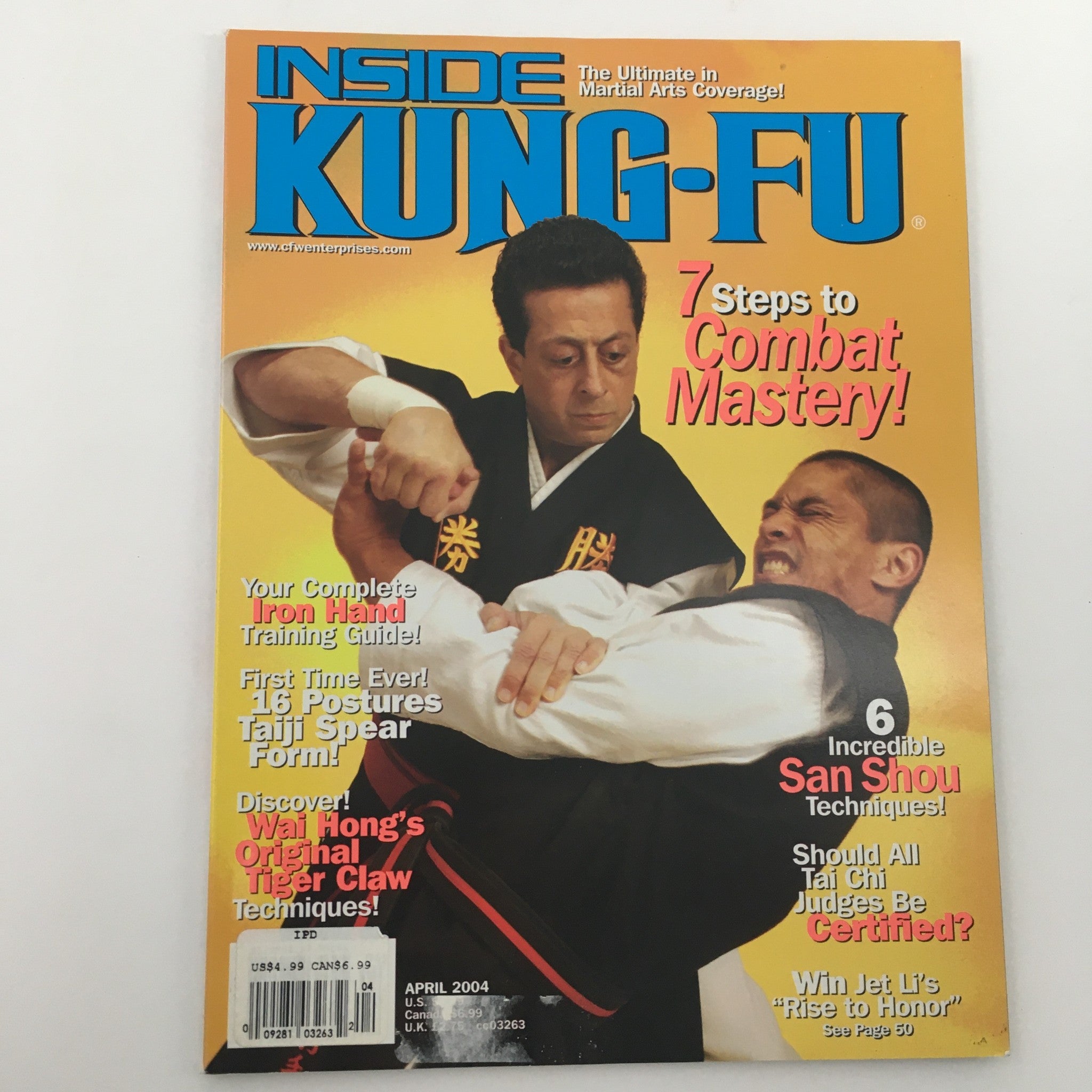 Inside Kung-Fu Magazine April 2004 cover featuring Wai Hong's Original Tiger Claw and martial arts techniques, showcasing 7 Steps to Combat Mastery and 6 Incredible San Shou Techniques.
