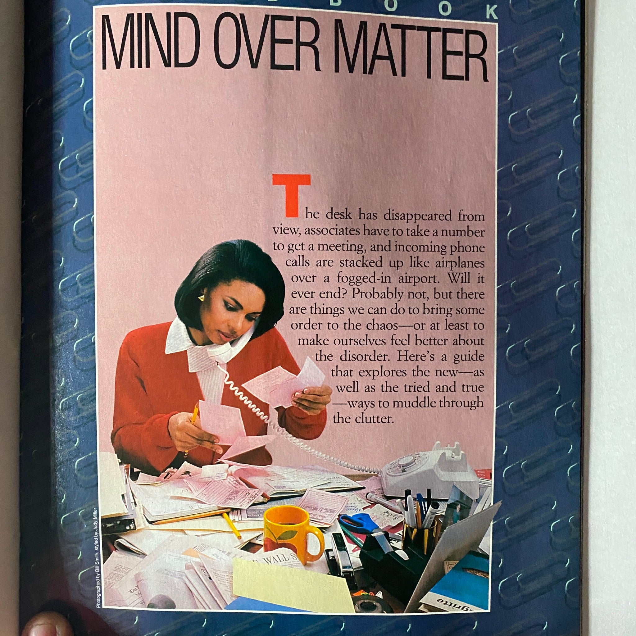 Savvy Magazine April 1986 cover for the article titled 'Mind Over Matter' highlighting organizational strategies in the workplace, aligned with themes of women’s leadership.