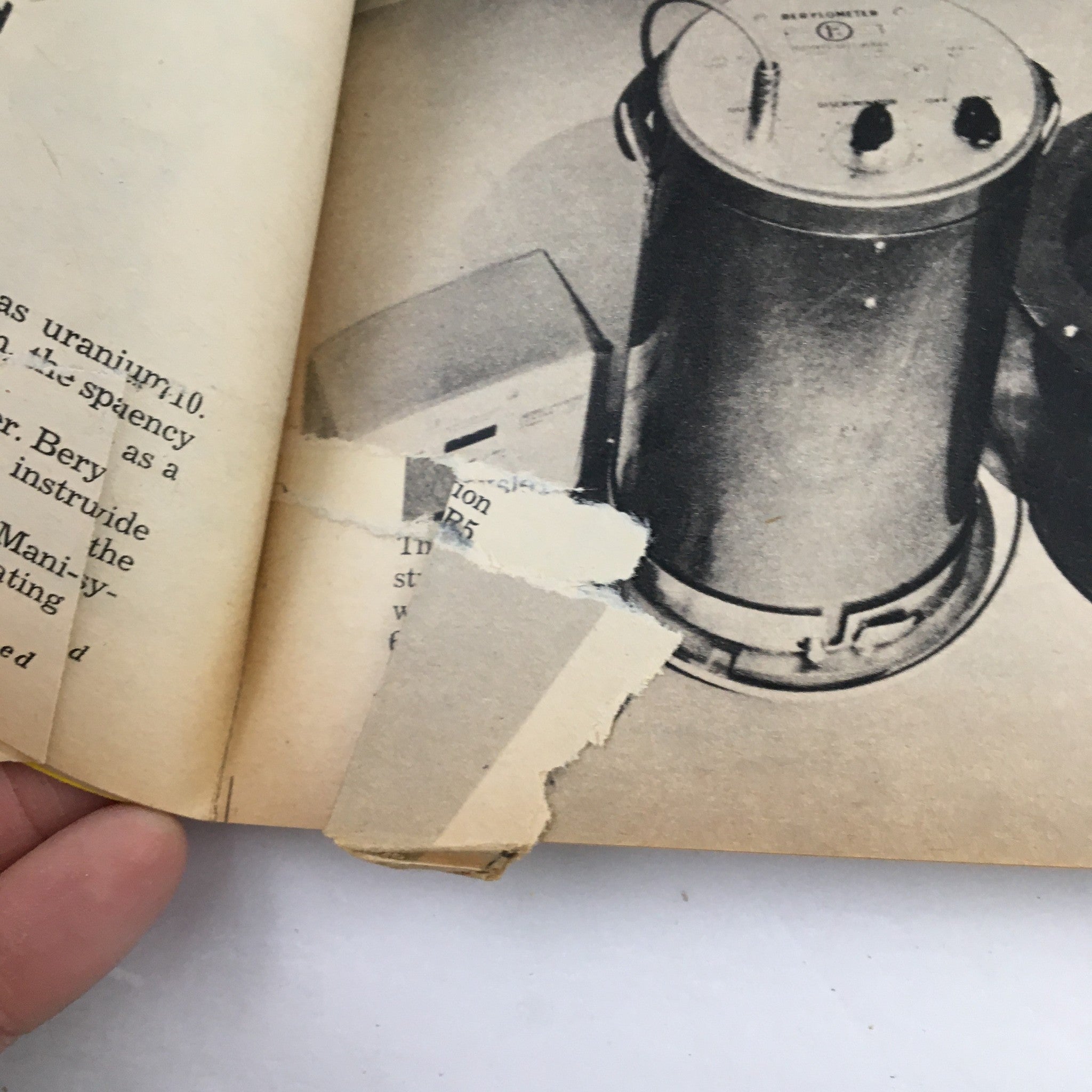 Electronics Illustrated Magazine February 1961 Courier Communications Satellite