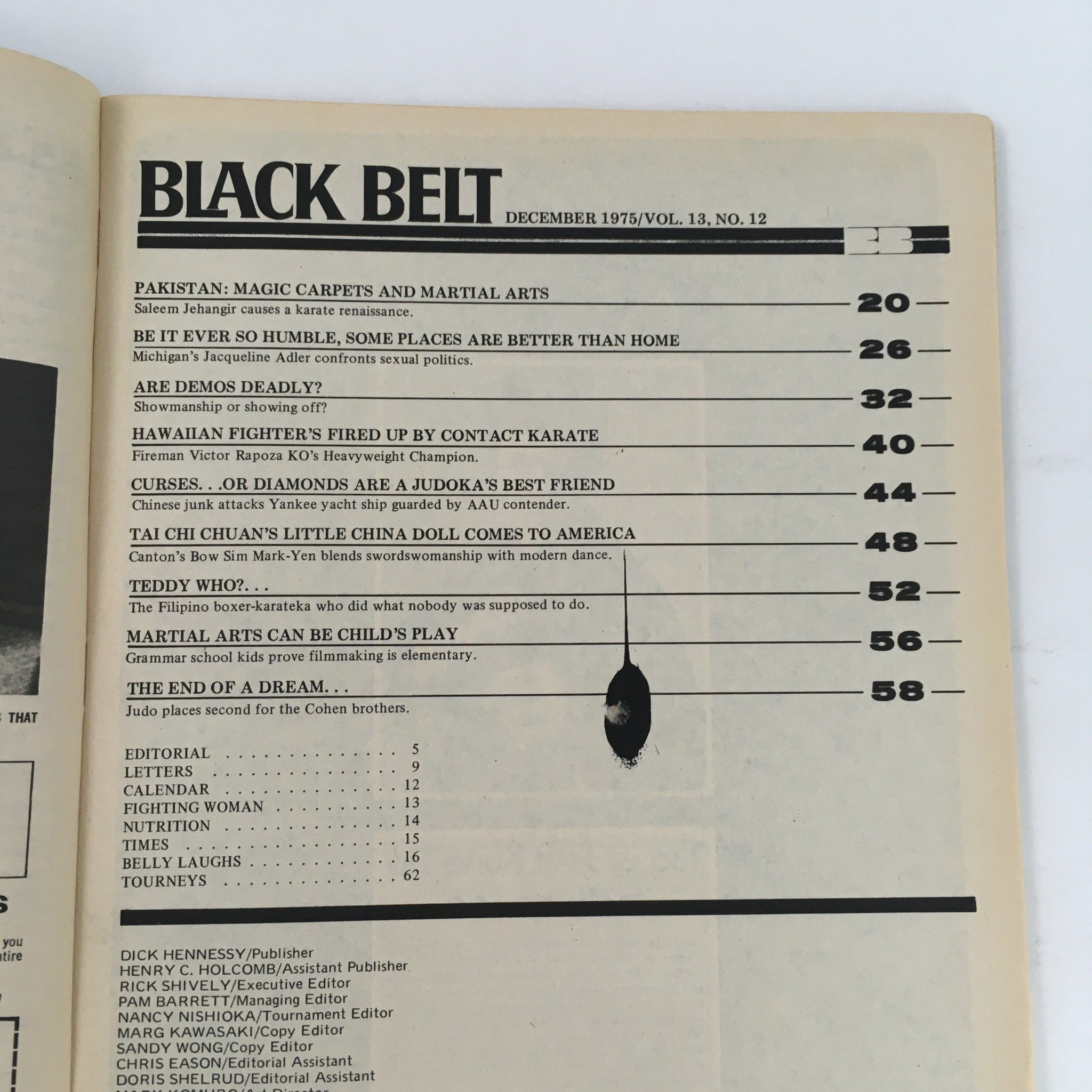 Black Belt Magazine December 1975 Vol 13 #12 A Deadly Demo Feature