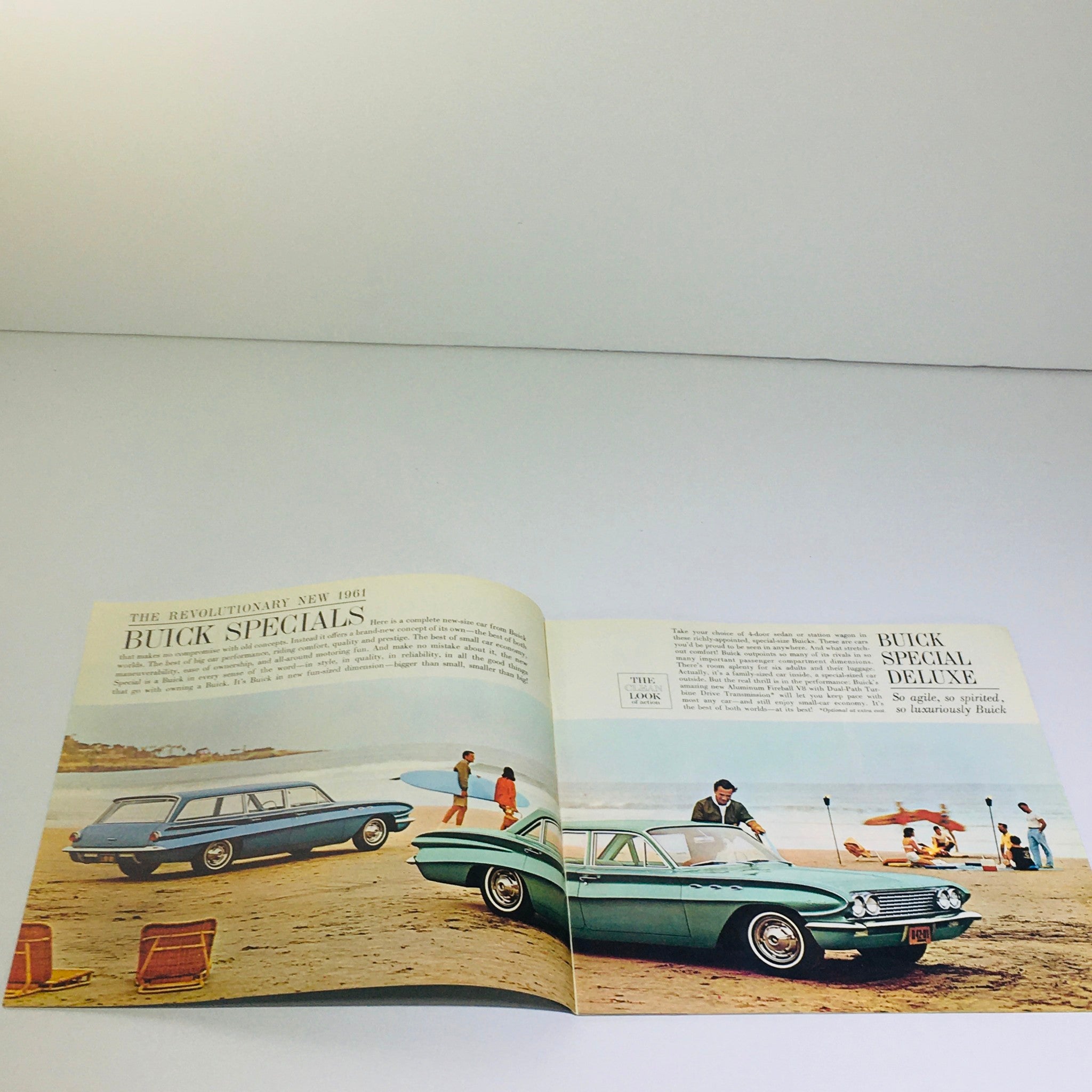 Vtg 1961 Buick Special Deluxe Sedan Station Wagon car auto Catalog Brochure