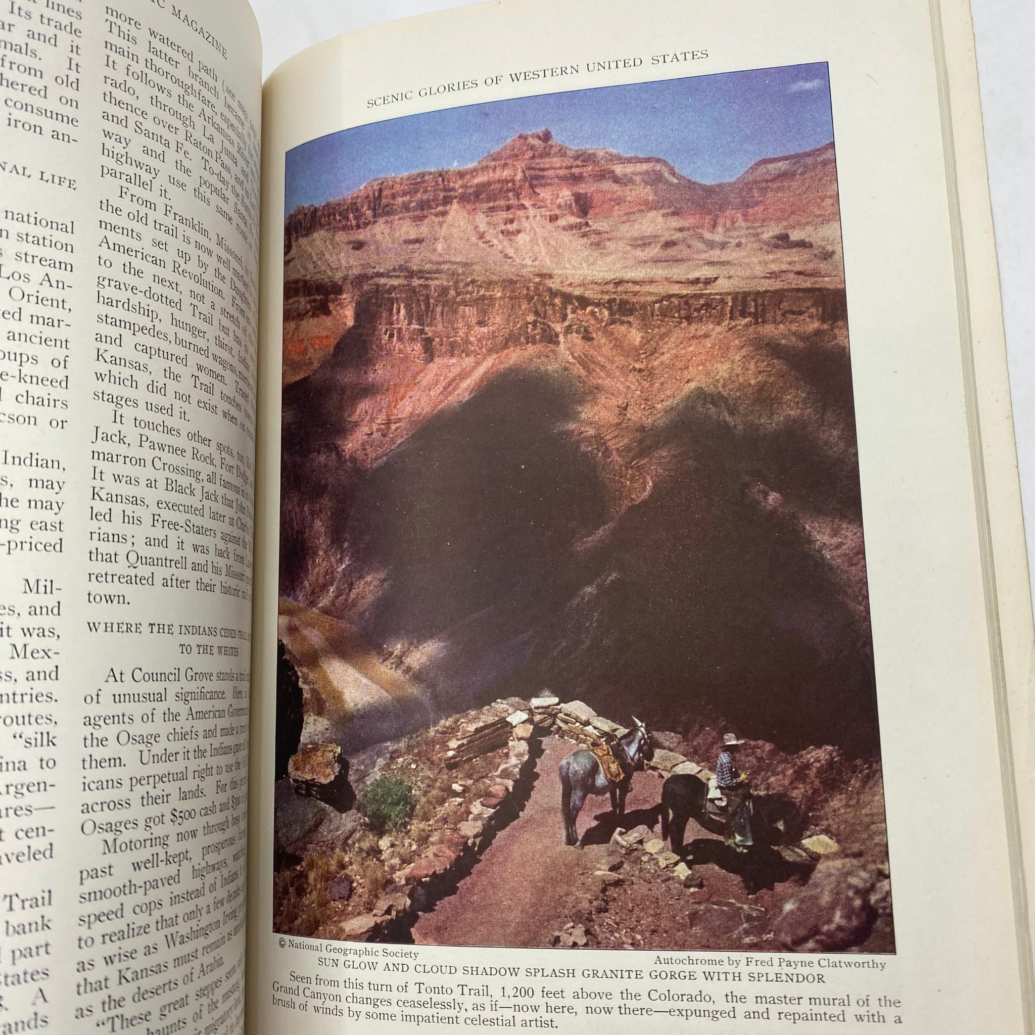 VTG The National Geographic Magazine August 1929 The Santa Fe Trail No Label