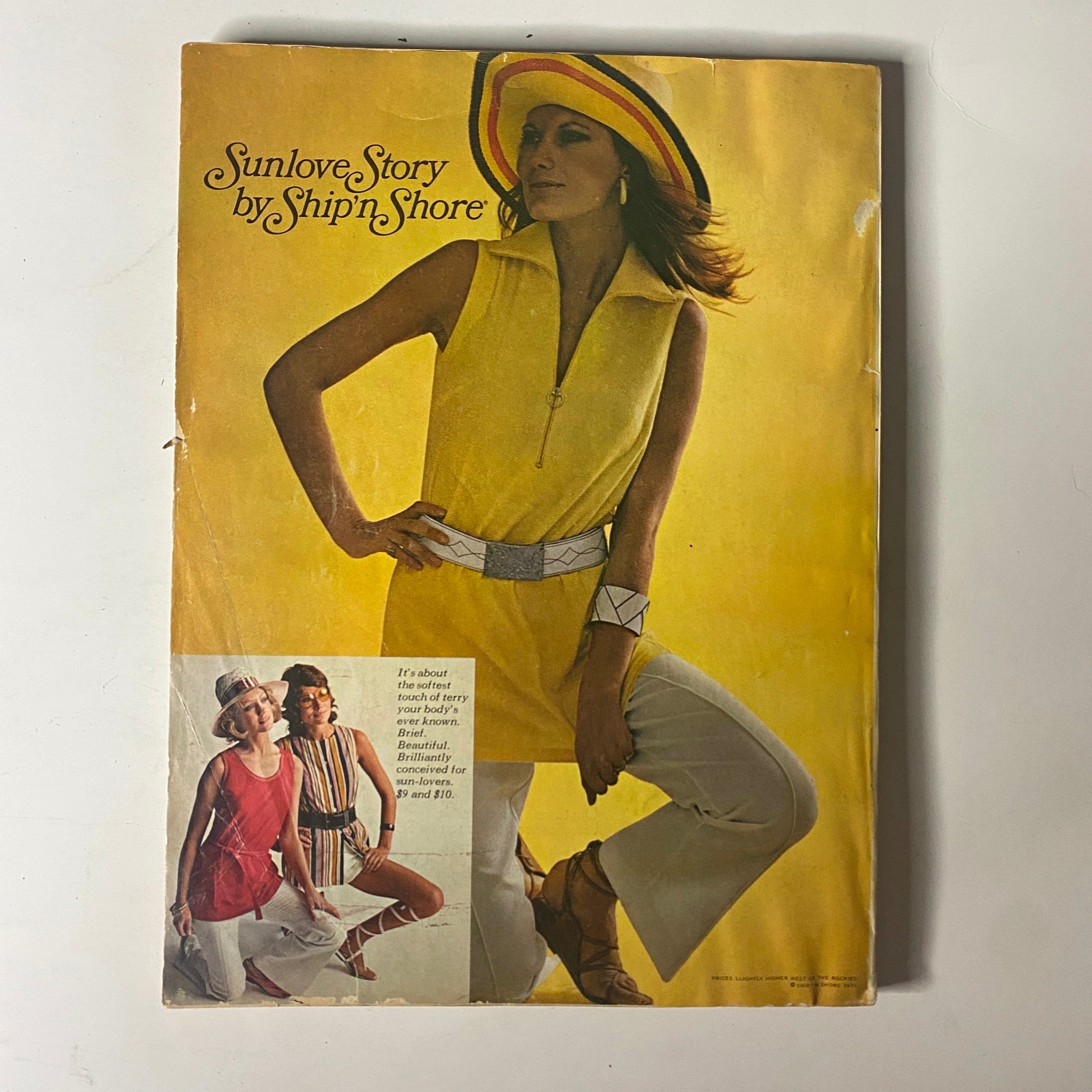 Mademoiselle Magazine May 1971 The Beauty Issue back cover advertising summer styles and fashion trends.
