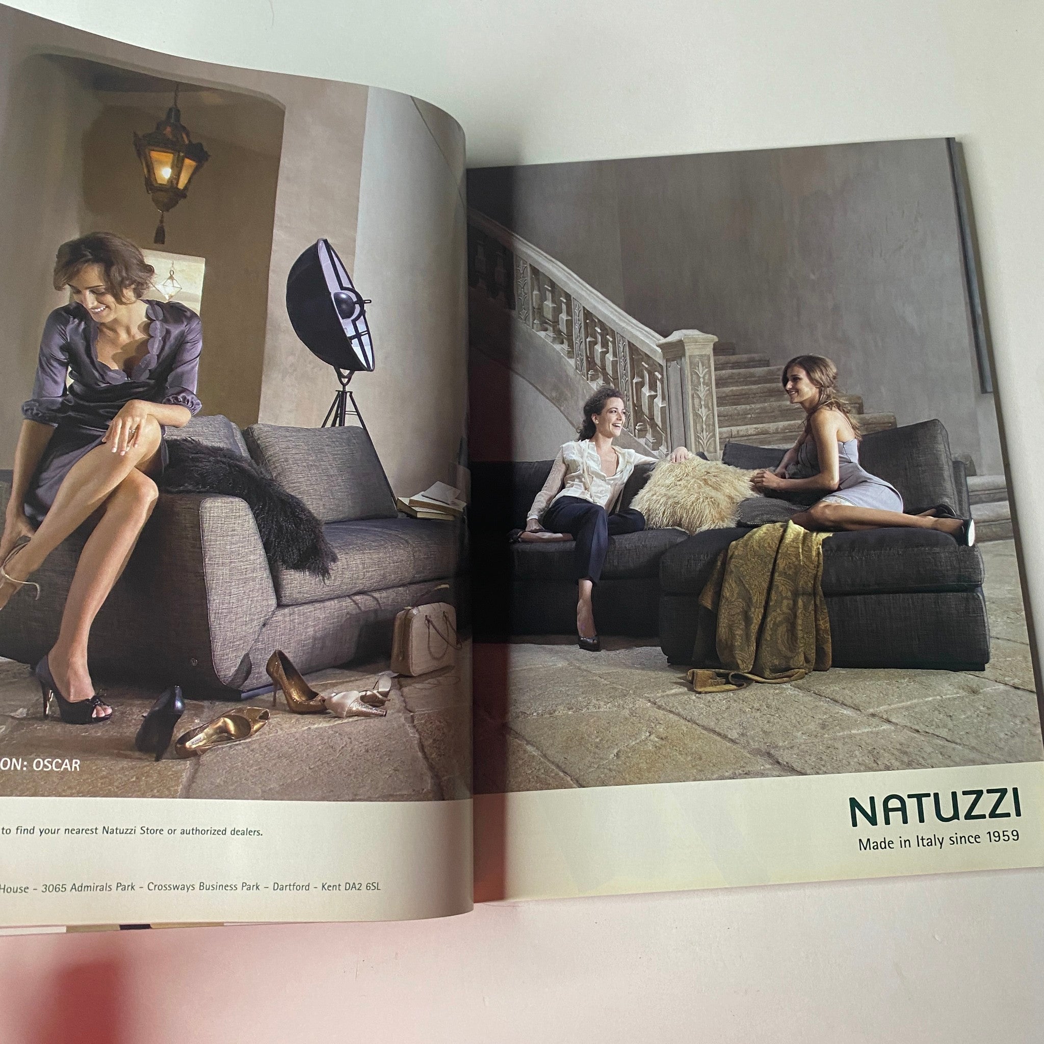 Vogue British Magazine January 2007 Kate Winslet Cover No Label showcasing a luxurious Natuzzi furniture advertisement with two elegant women on a sofa.