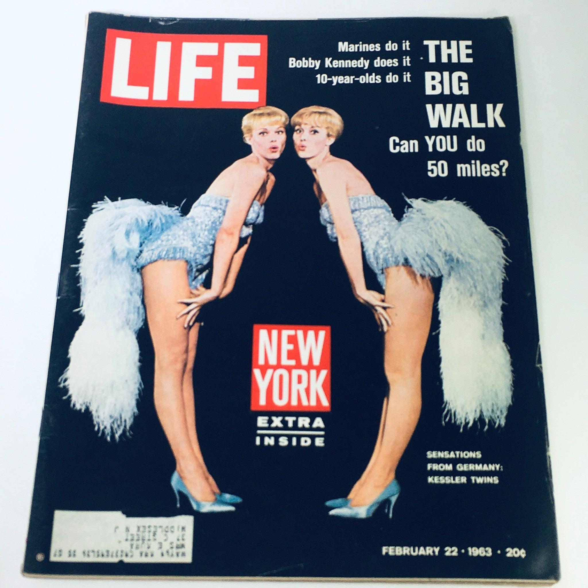 Cover of the VTG Life Magazine from February 22, 1963, featuring the cover story "The Big Walk that Bobby Kennedy Do" with images of the Kessler twins wearing glamorous outfits.