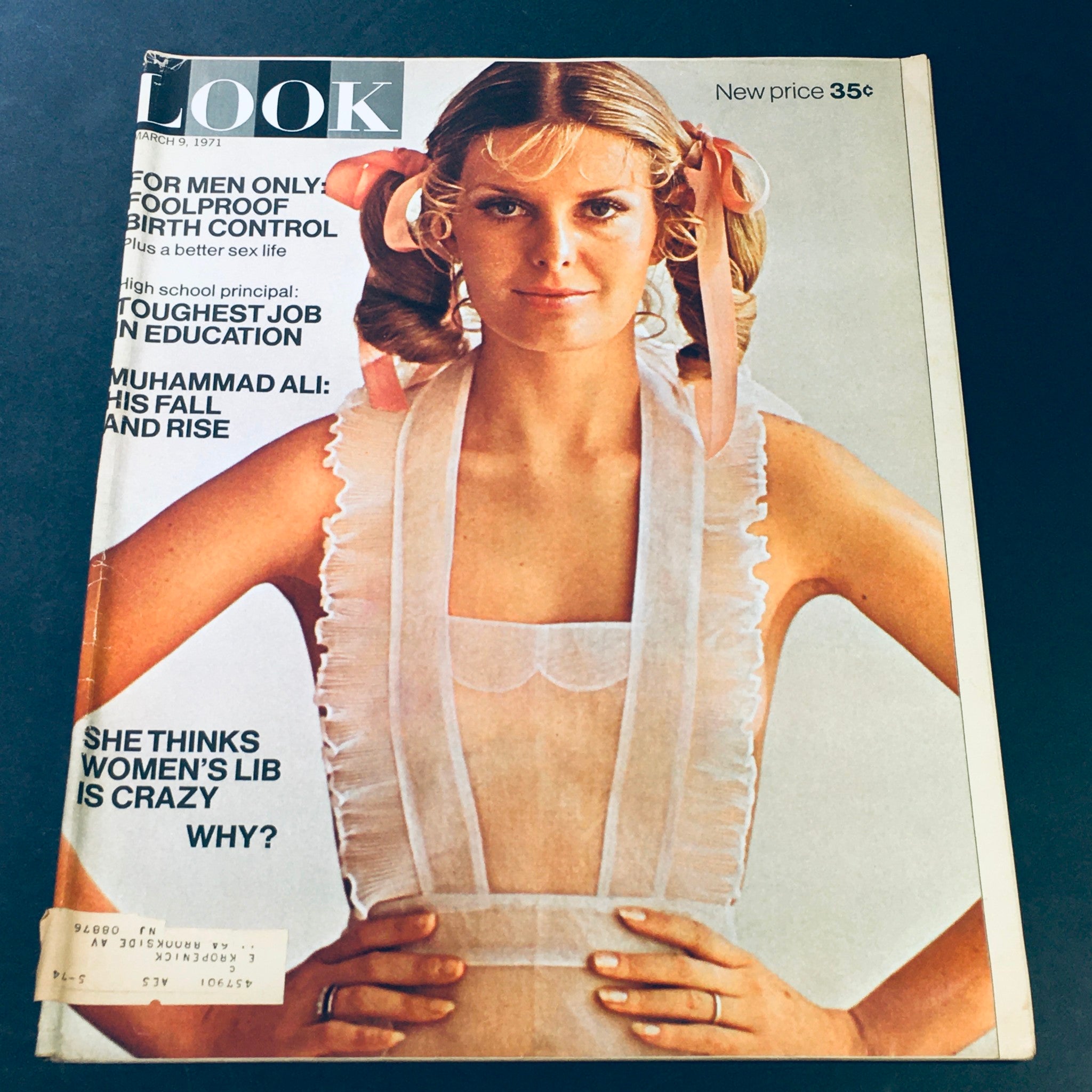 VTG Look Magazine March 9 1971 - Muhammad Ali / Toughest Job in Education