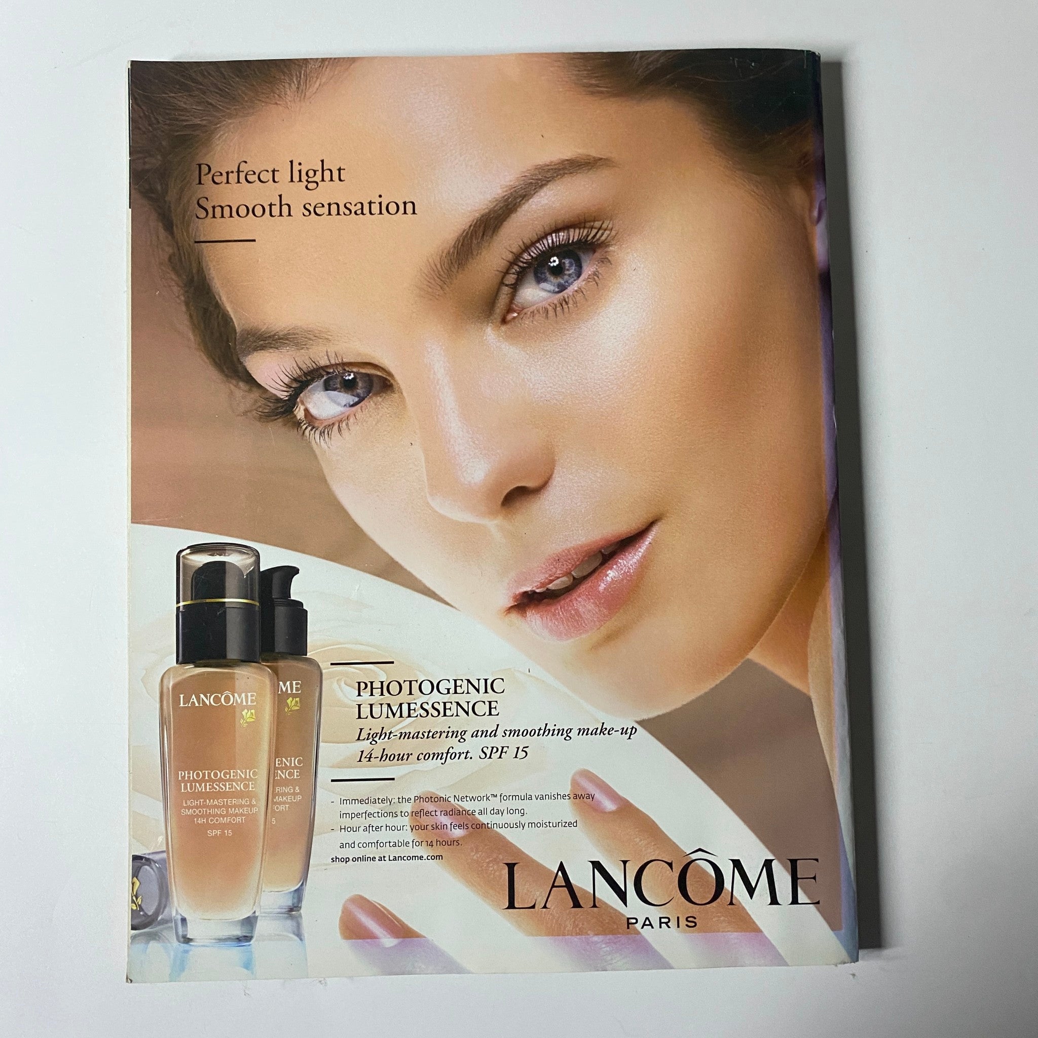 Advertisement for Lancome Photogenic Lumessence with model showcasing makeup for perfect light and smooth sensation, featuring SPF 15. Elle UK Magazine June 2008 Anne-Marie Curtis Cover No Label VG.