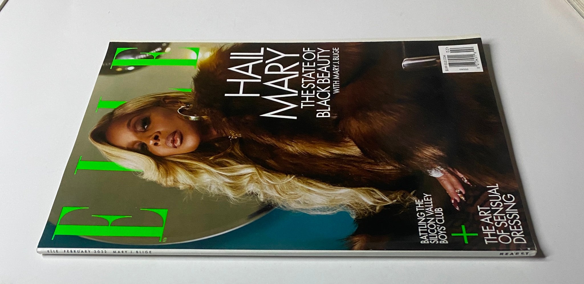 Elle Magazine February 2022 cover featuring Mary J. Blige styled in glamorous fashion, capturing her influence in music and culture.