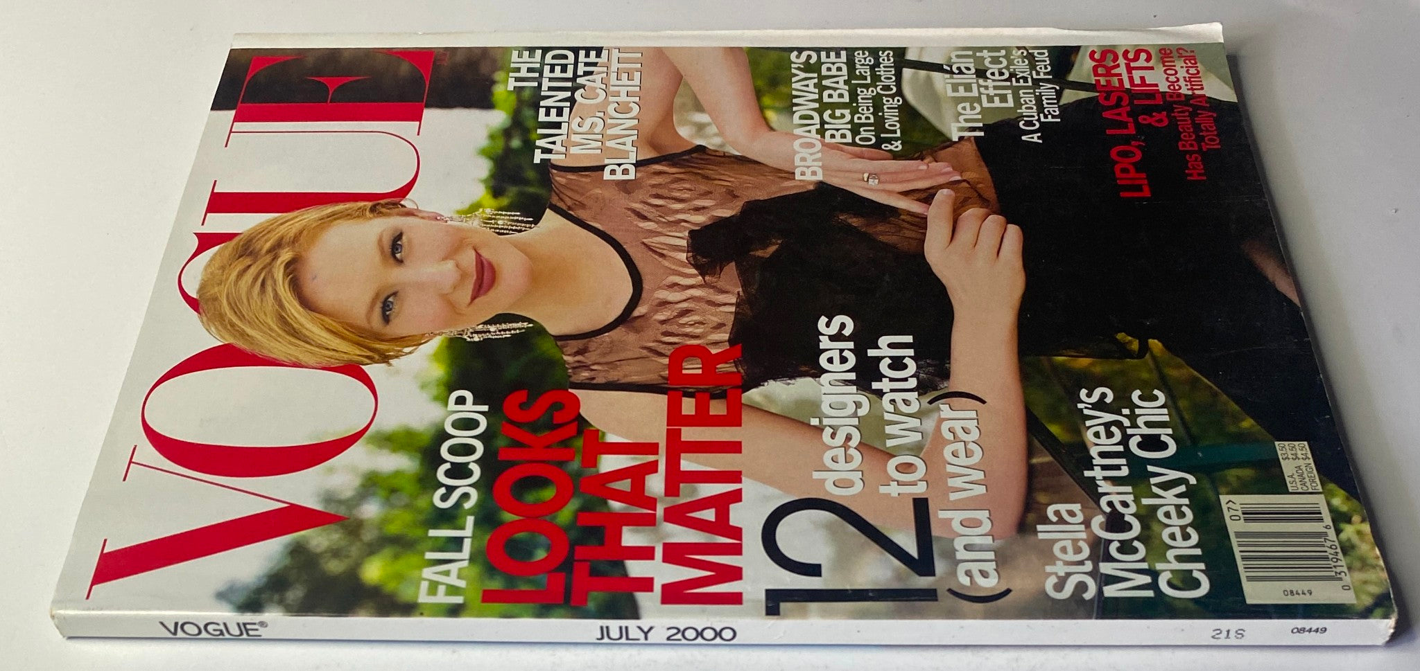 Cover page of Vogue Magazine July 2000 featuring Cate Blanchett, highlighting fashion with the theme 'Looks That Matter' and a focus on 12 designers to watch.