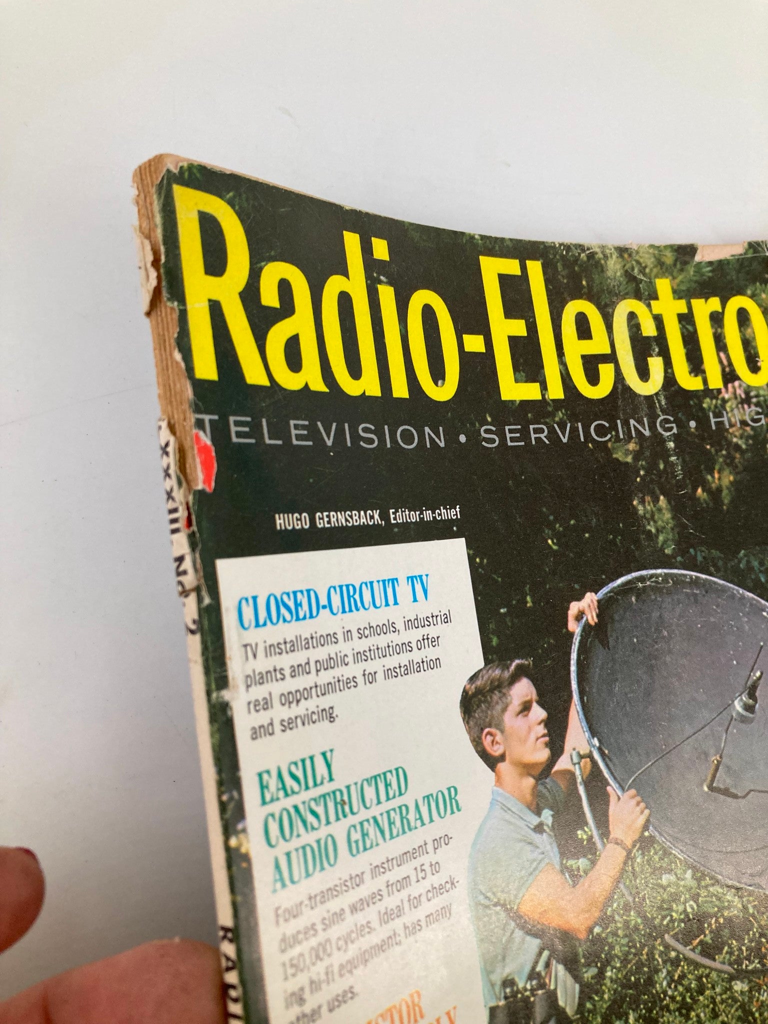 VTG Radio-Electronics Magazine February 1962 Recording Sounds in Nature