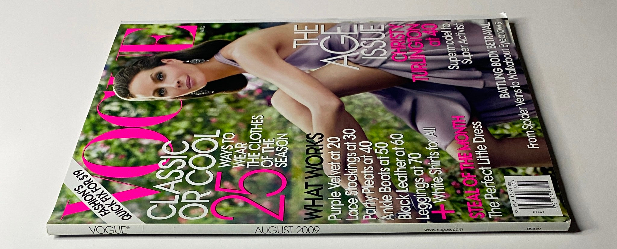 Vogue Magazine August 2009 Christy Turlington Cover No Label VG, showcasing Christy Turlington on the cover, with a focus on fashion and style for the 'Age Issue.'