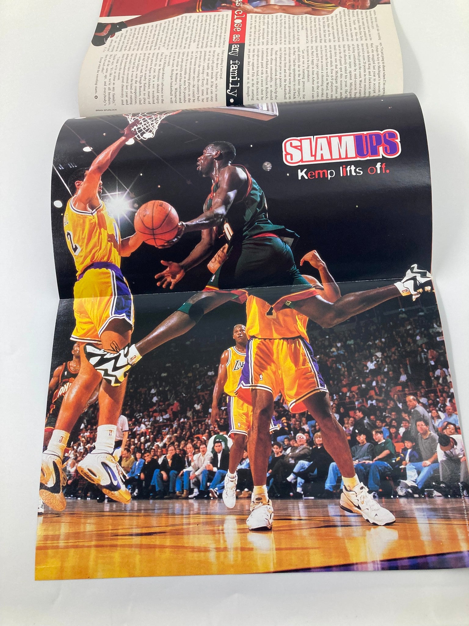 Slam Magazine March 1996 Chicago Bulls Scottie Pippen w Poster No Label