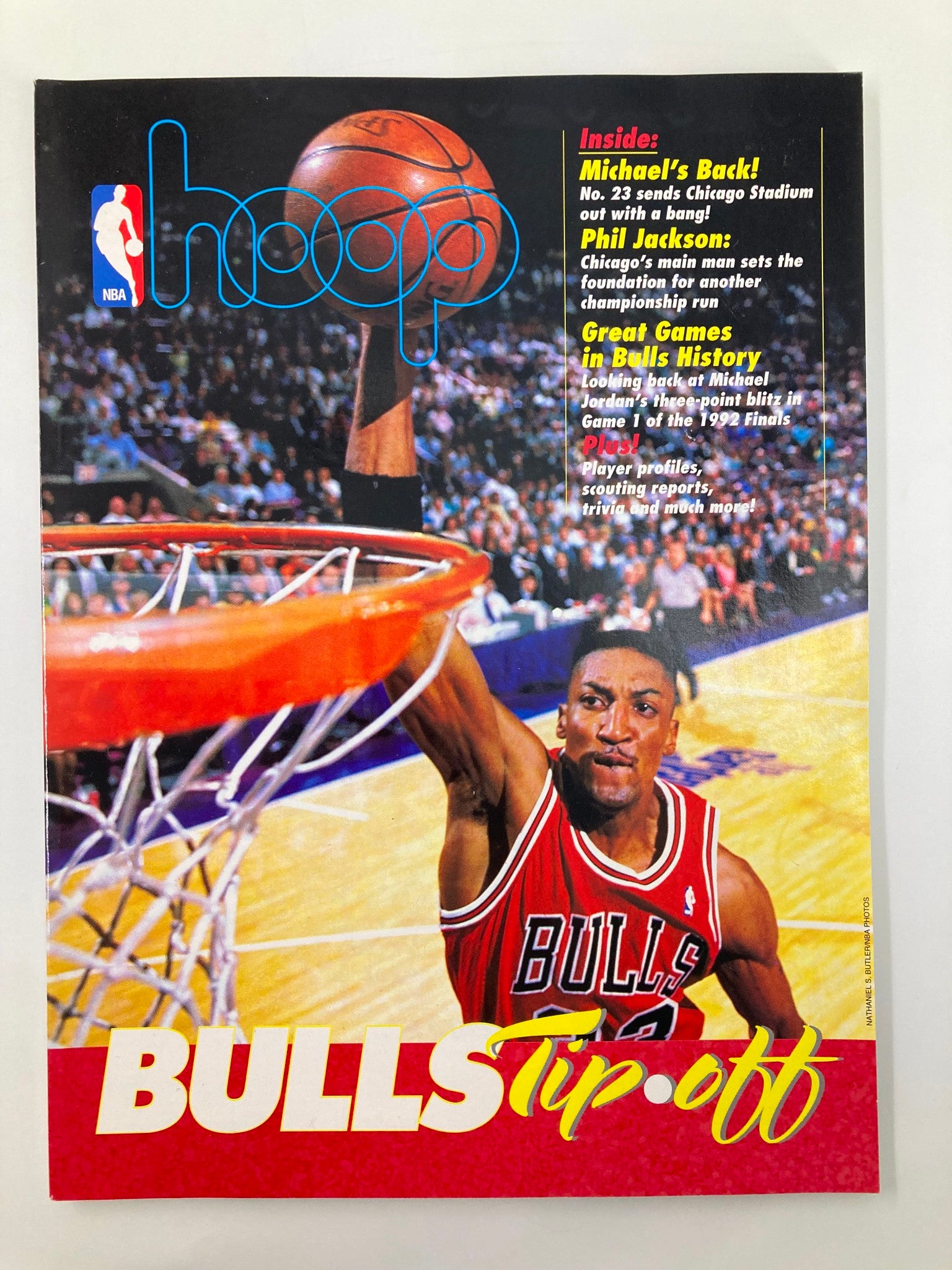 NBA Hoop Bulls Tip Off Magazine 1994 Chicago Bulls Scottie Pippen No Label