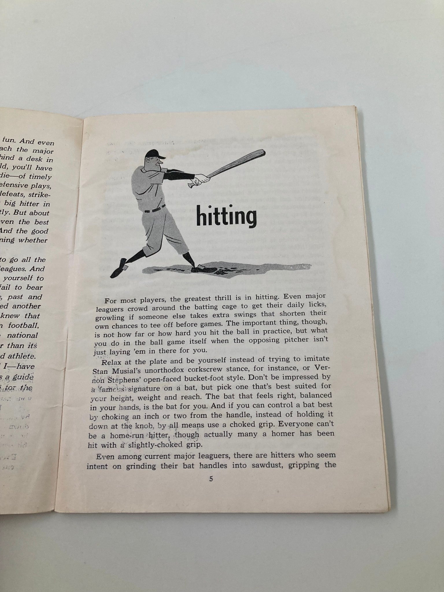 1946 Stan Musial's How The Majors Play Baseball by Bob Broeg