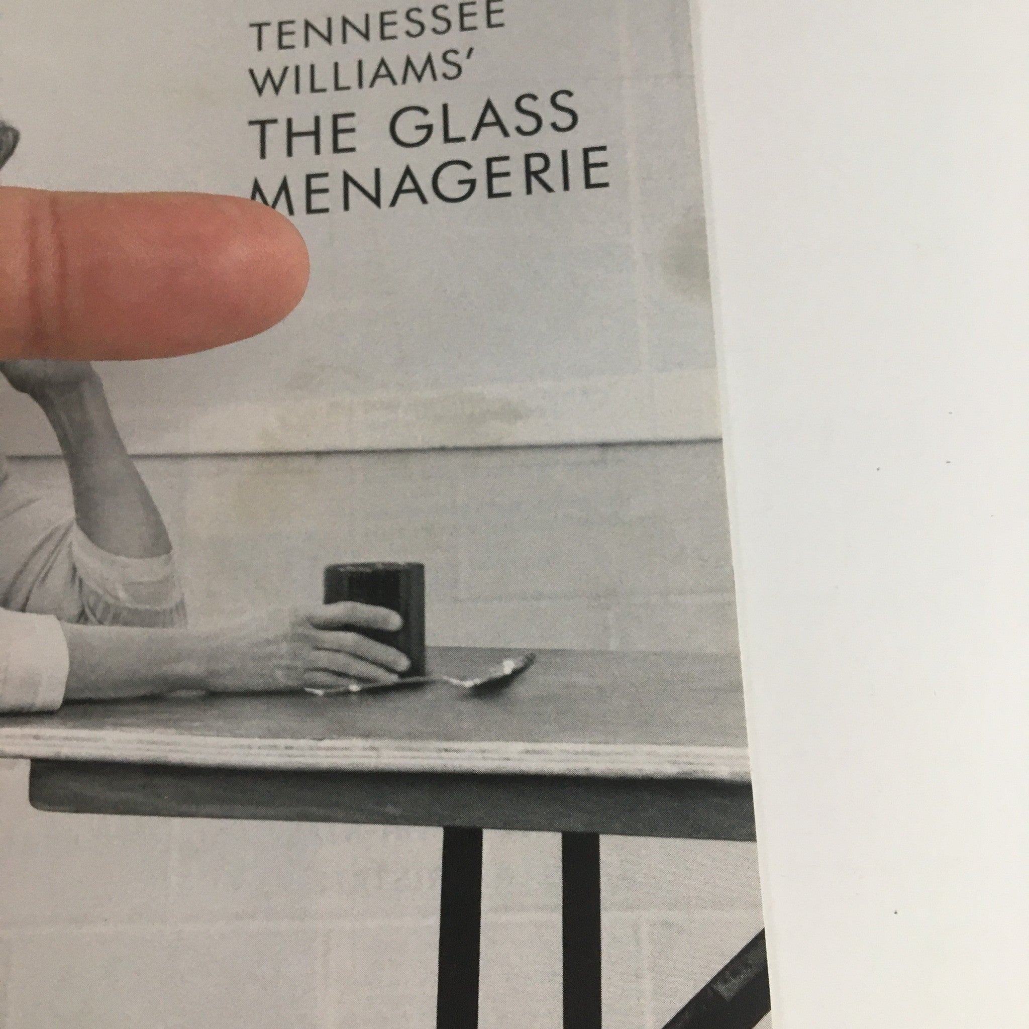 2017 Playbill Belasco Theatre Present Tennessee Williams' The Glass Menagerie