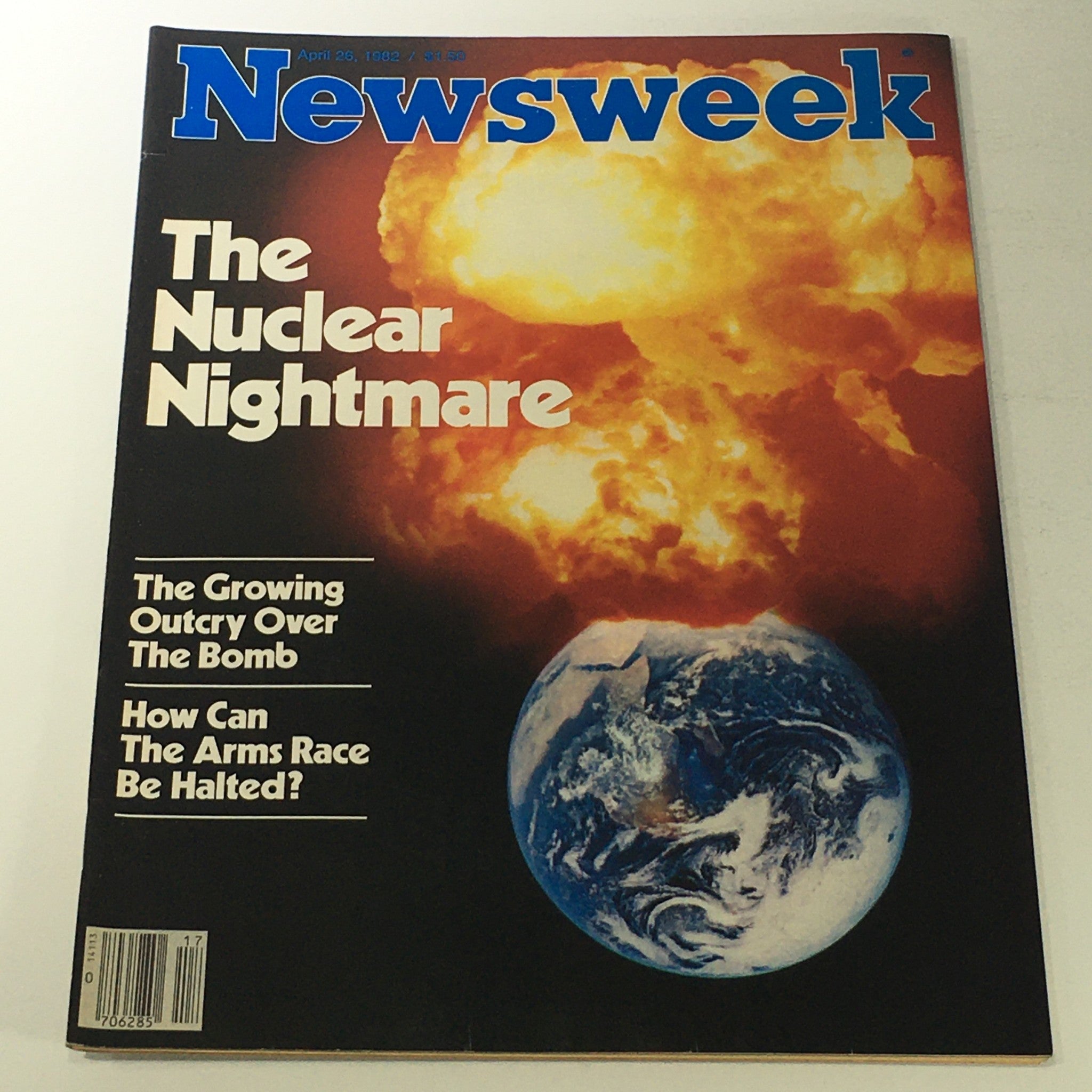 VTG Newsweek Magazine April 26 1982 - The Nuclear Nightmare / Outcry Over Bomb