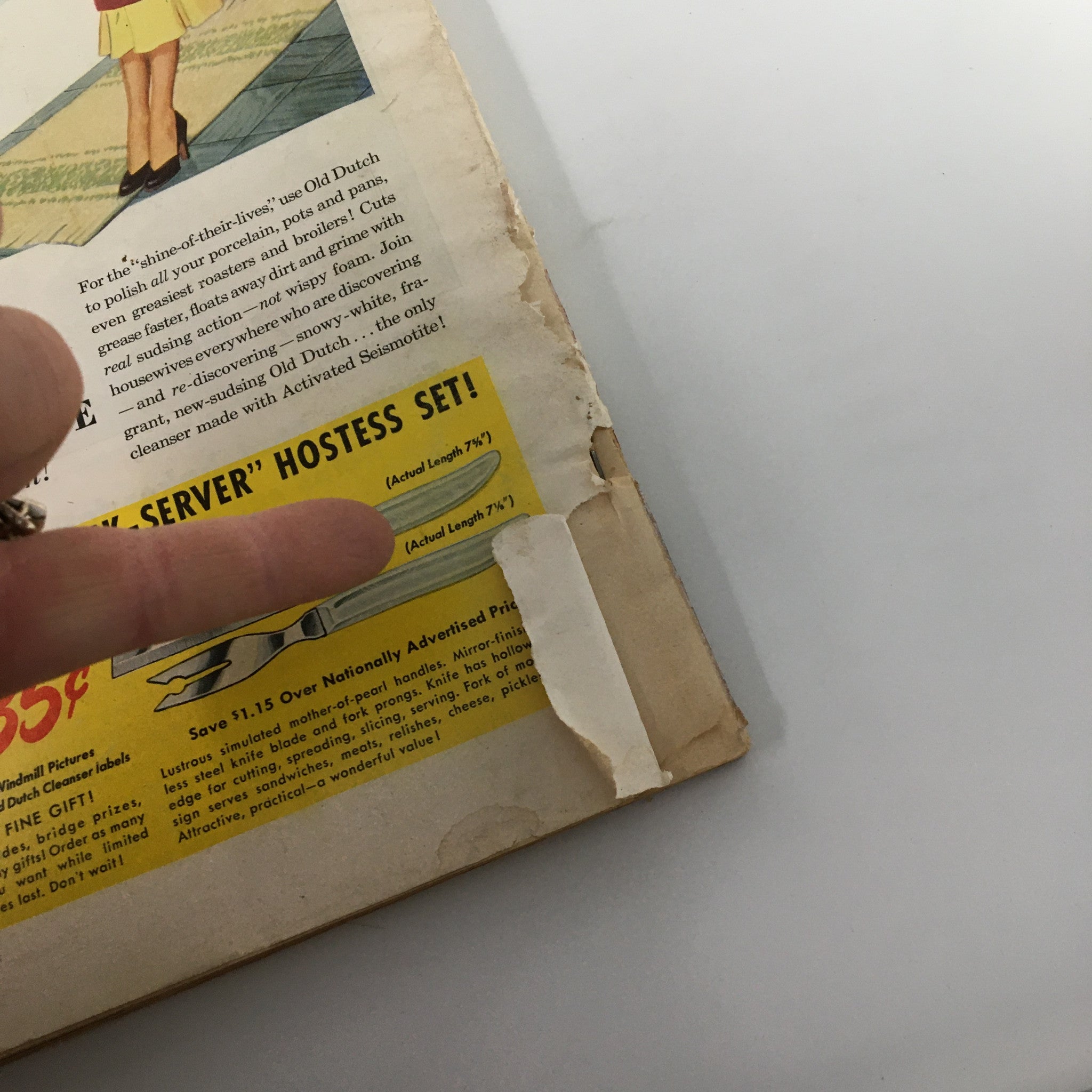 Close-up of the back advertisement for Old Dutch Cleanser in 'VTG Successful Farming Magazine November 1951 Made for Christmas Giving', detailing promotional offers.