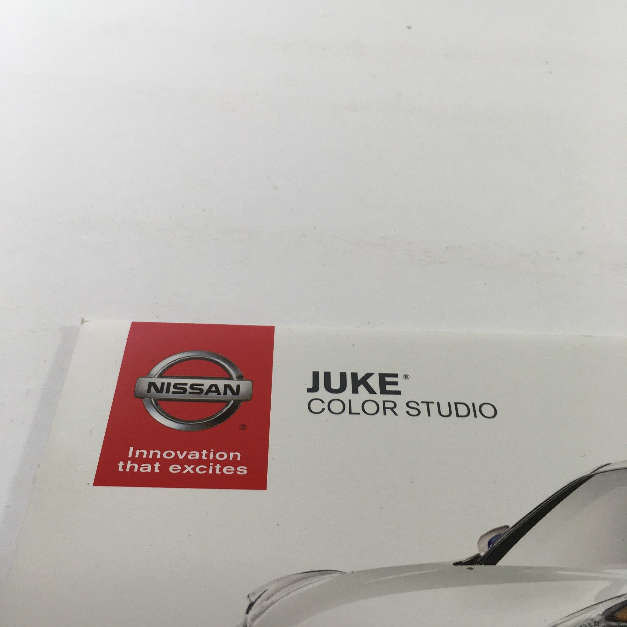 2014 Nissan Juke Color Studio & Accessories Dealership Car Auto Brochure Catalog