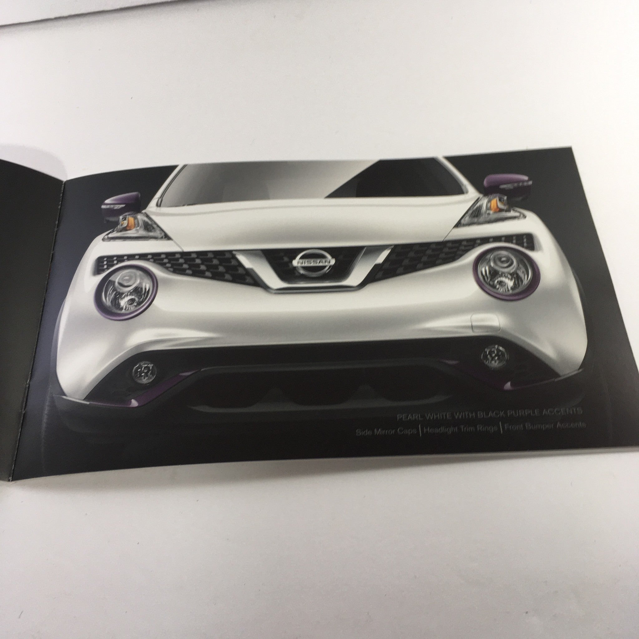 2014 Nissan Juke Color Studio & Accessories Dealership Car Auto Brochure Catalog