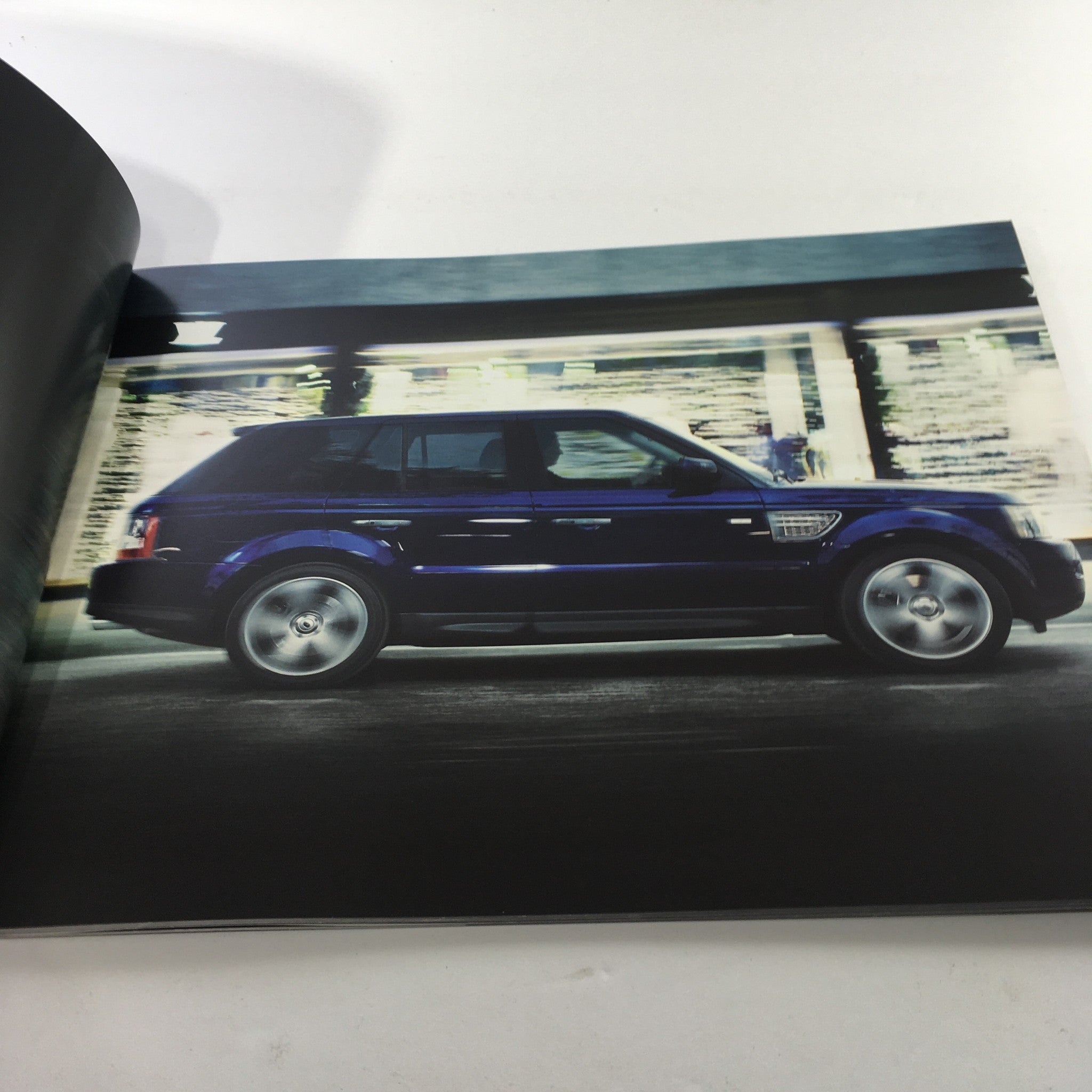 2010 Land Rover Range Rover Sport Dealership Car Auto Brochure Catalog