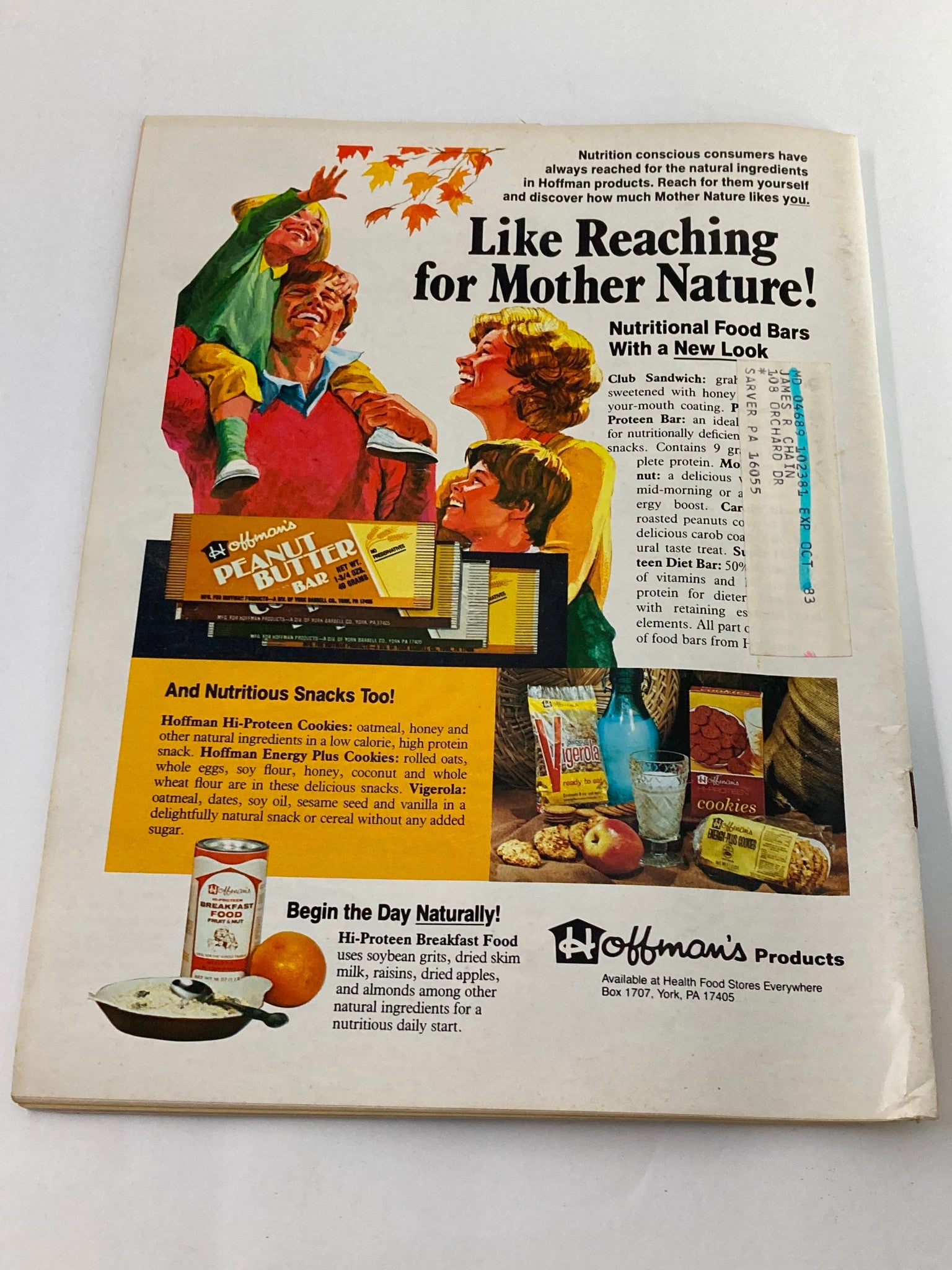Back cover of the VTG Muscular Development Magazine June 1982 Vol 19 #2 featuring an advertisement for Hoffman's nutritional products, including Hi-Protein Breakfast Food and cookies. The image showcases a family enjoying healthy snacks and promotes a natural lifestyle in the context of fitness culture.