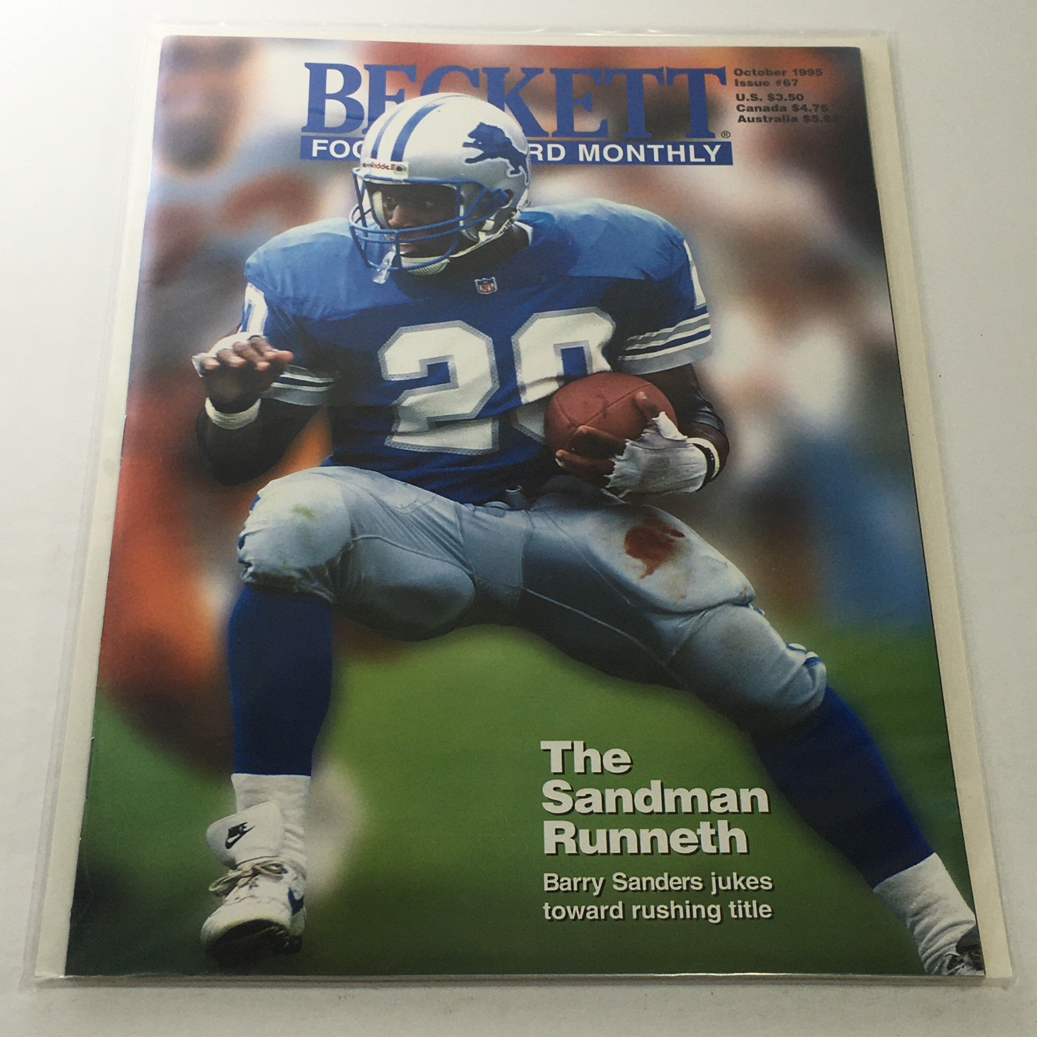 Beckett Football Card Monthly: October 1995 Issue #67 - Barry Sanders