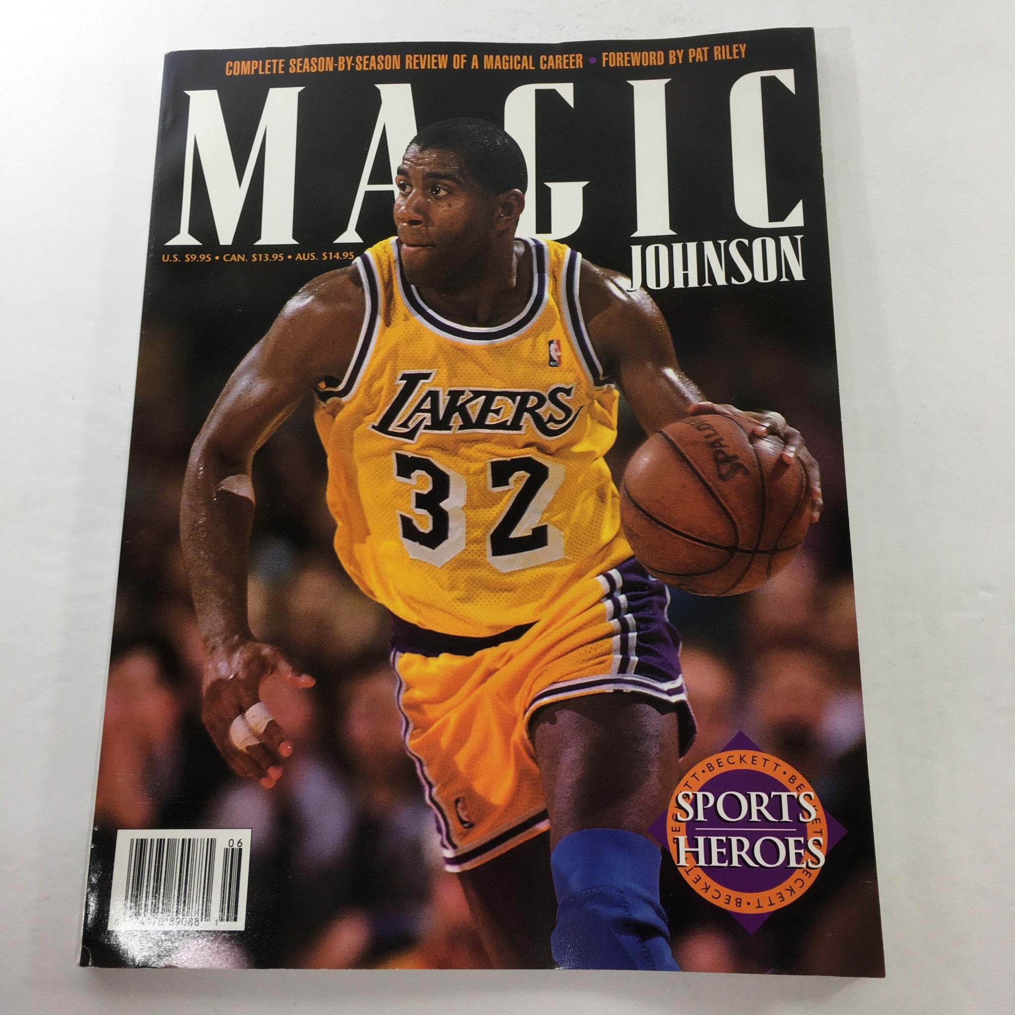 Beckett Sports Heroes: Magic Johnson Season-by-Season Review Of Magical Career