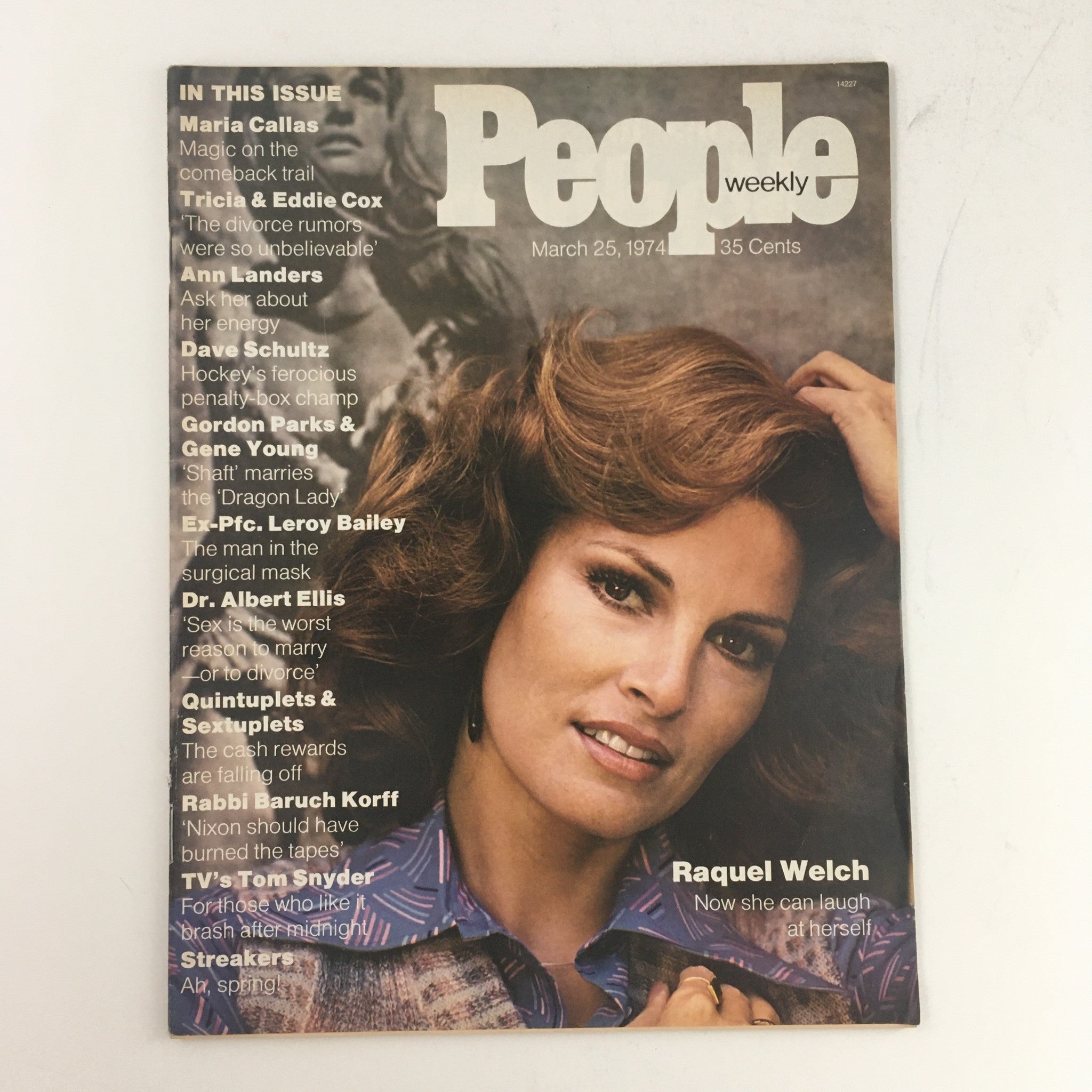 People Weekly Magazine March 25 1974 Raquel Welch & Tom Snyder, No Label VG