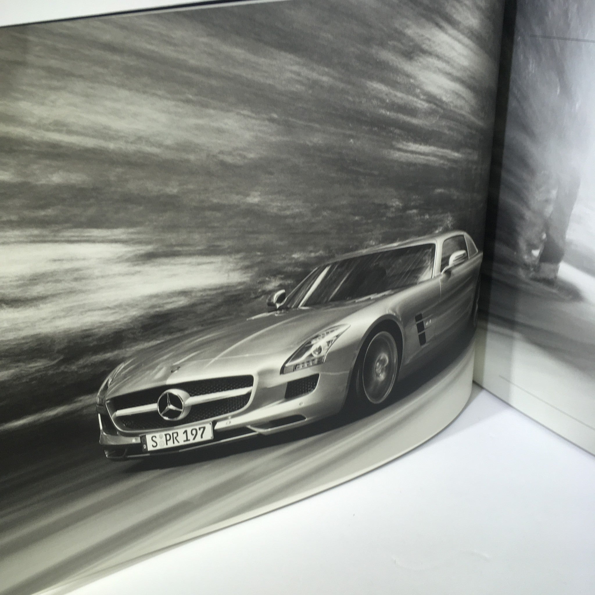 Delius Klasing Verlag Mercedes-Benz SLS AMG book rare