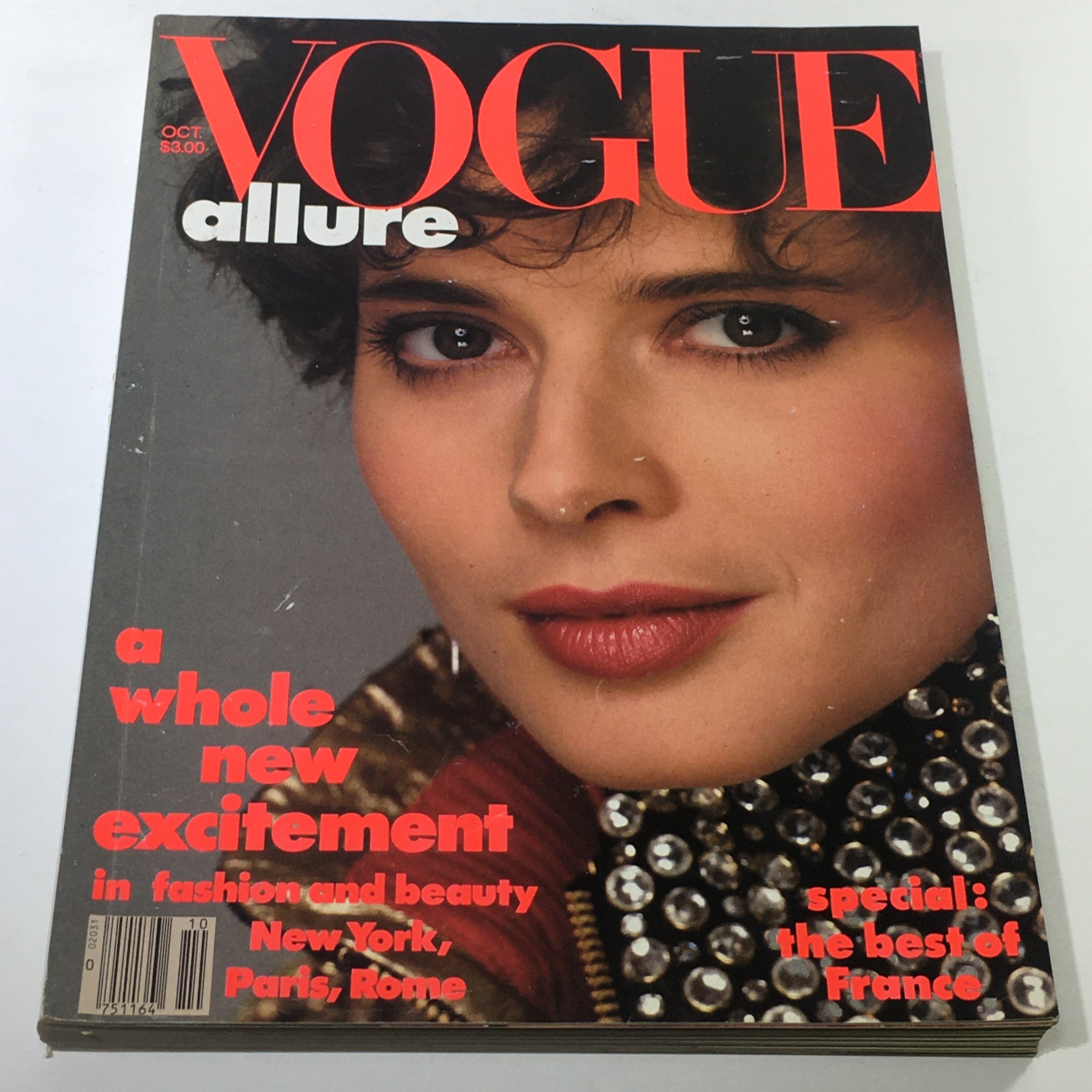 VTG Vogue Magazine: October 1982 - Issabella Rossellini Cover No Label/Newsstand