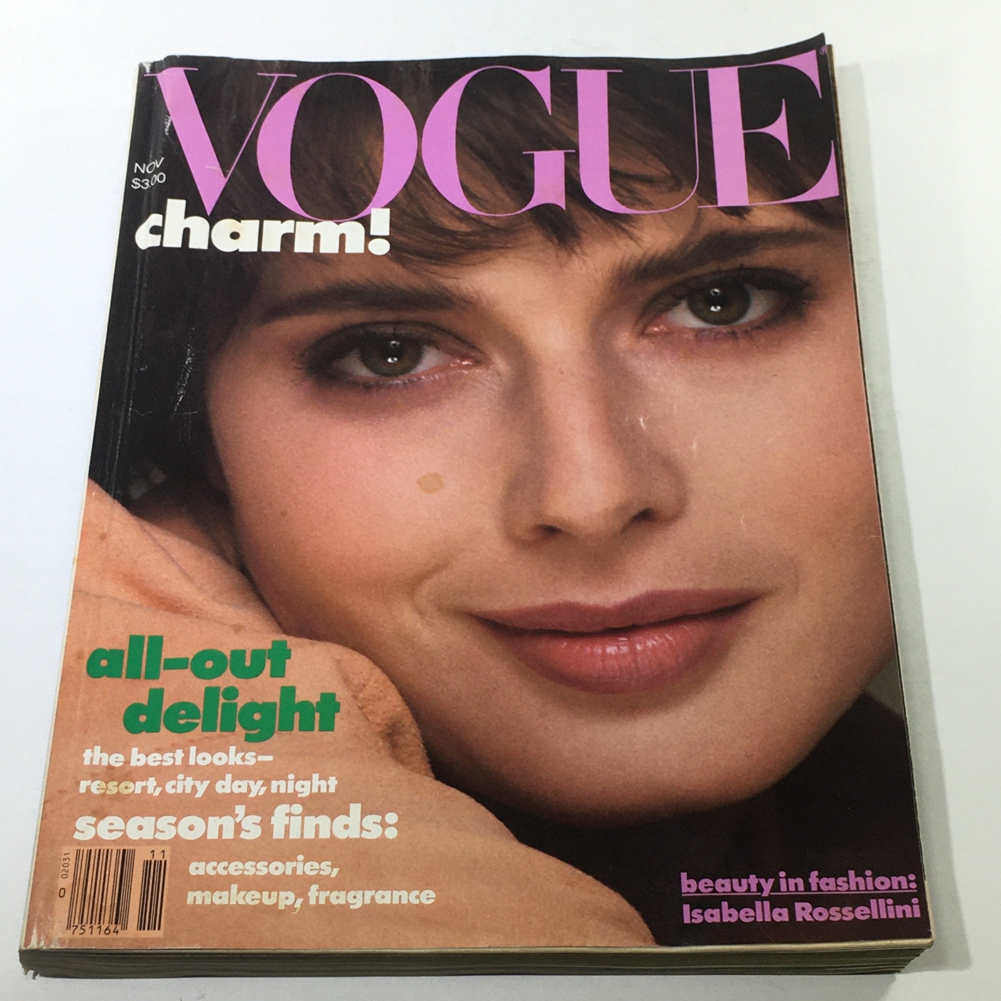 VTG Vogue Magazine: November 1982 - Issabella Rossellini Cover No Labeld