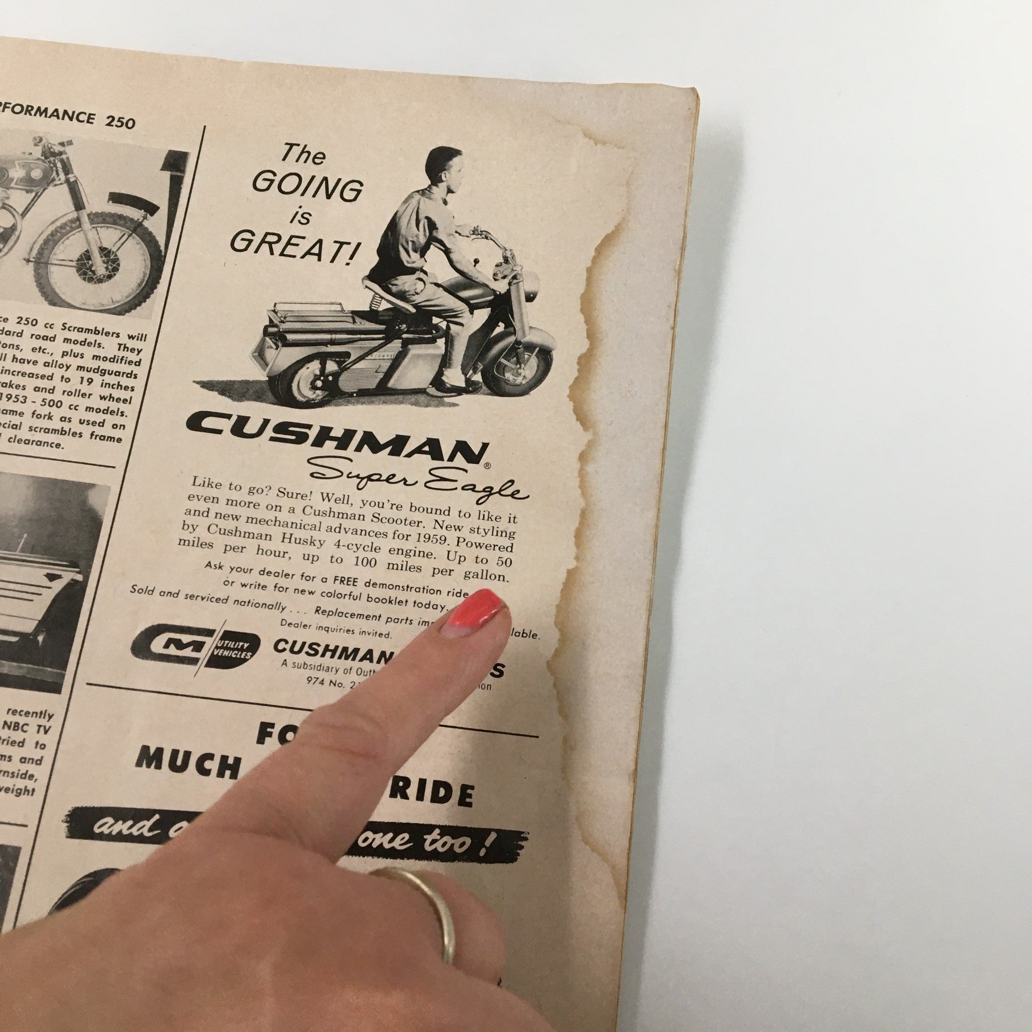VTG Cycle Magazine April 1959 Motorcyclist Entertains Nat'l Crowds No Label