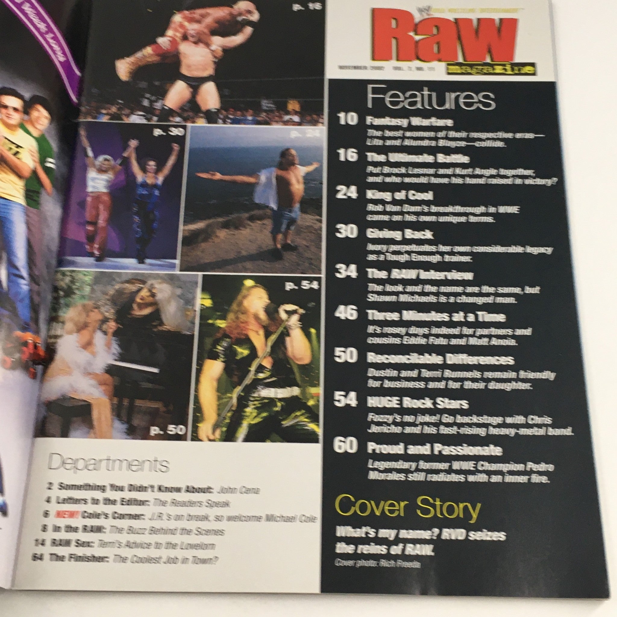 WWE Raw Magazine November 2002 Rob Van Dam & Kurt Angle w Poster No Label VG