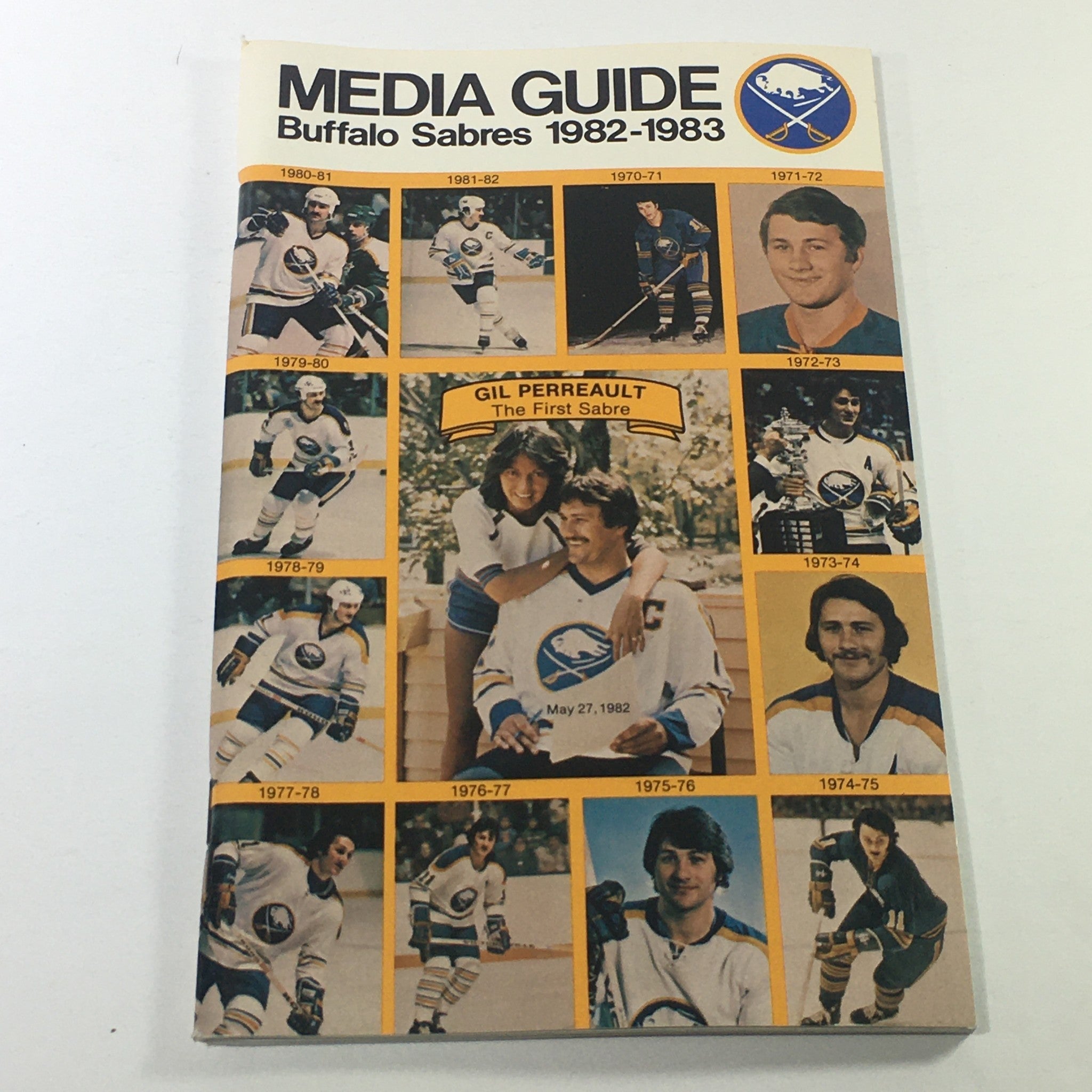 VTG NHL Media Guide Buffalo Sabres 1982-1983 / Gil Perreault The First Saber