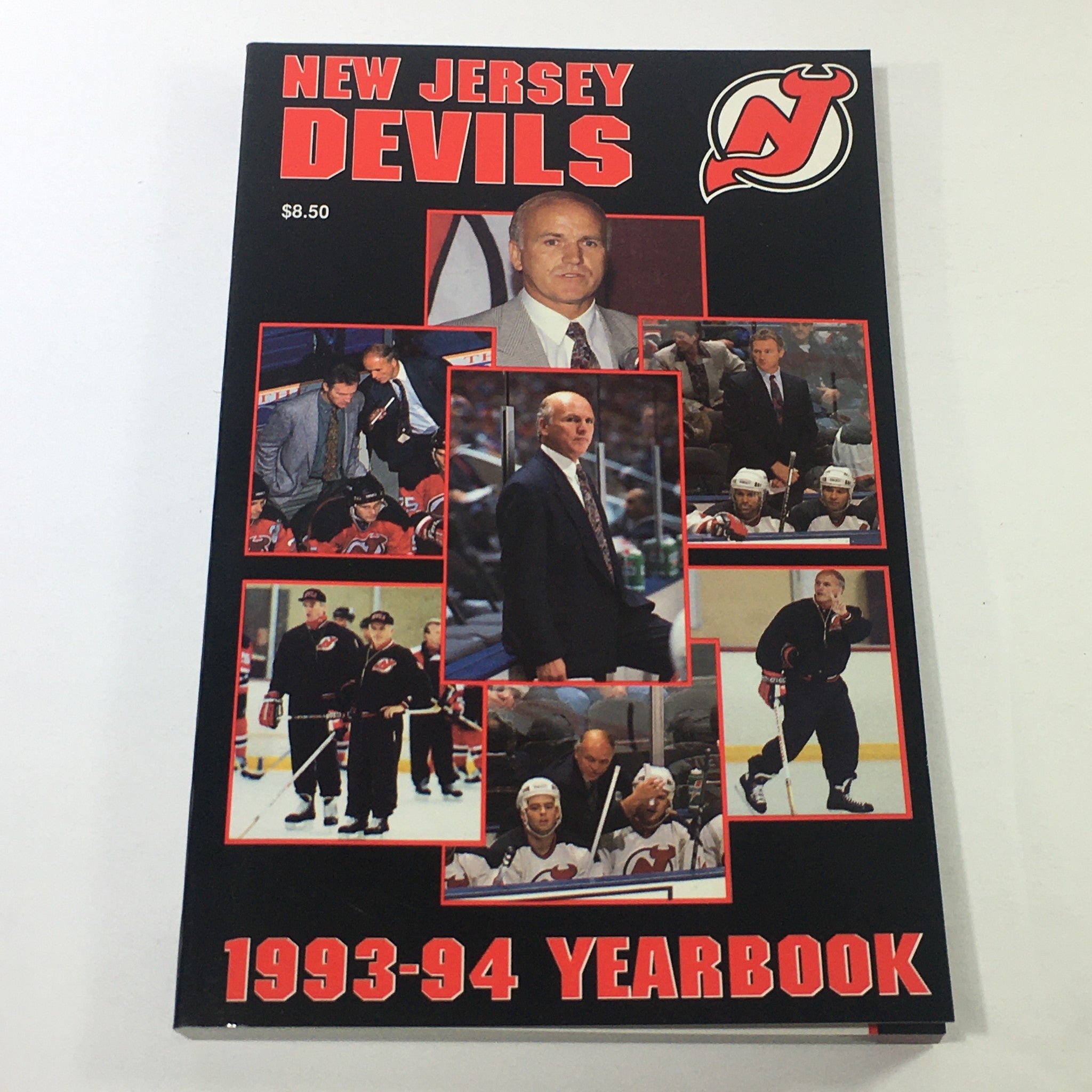 VTG NHL Official Yearbook 1993-1994 - New Jersey Devils / Coach Jacques Lemaire