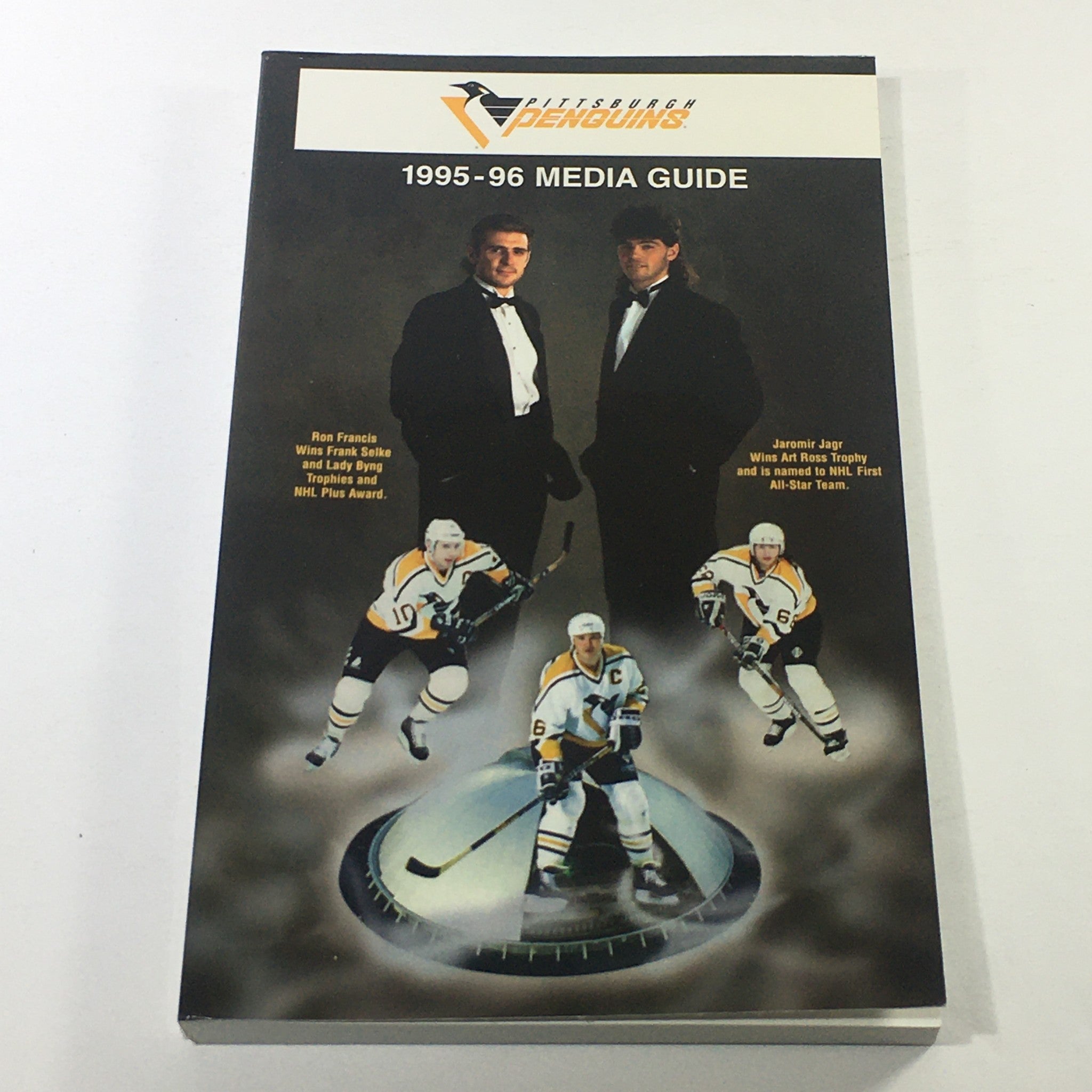 VTG NHL Official Media Guide 1995-1996 - Pittsburgh Penguins / Ron Francis