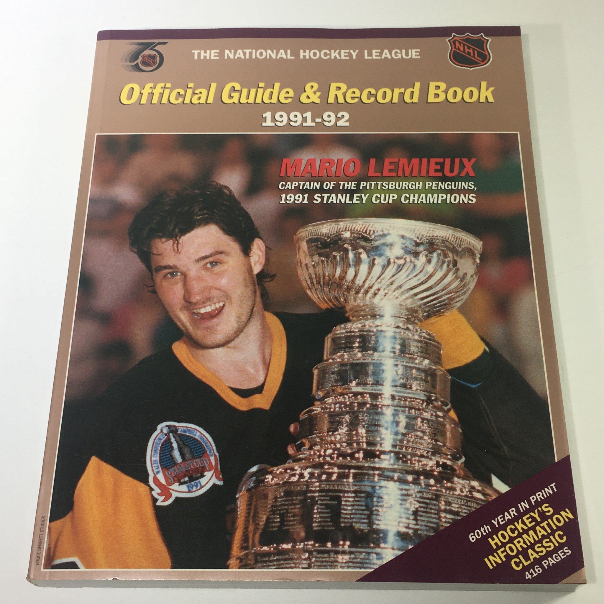 VTG NHL Official Guide & Record Book 1991-1992 / Mario Lemieux / Stanley Cup '91