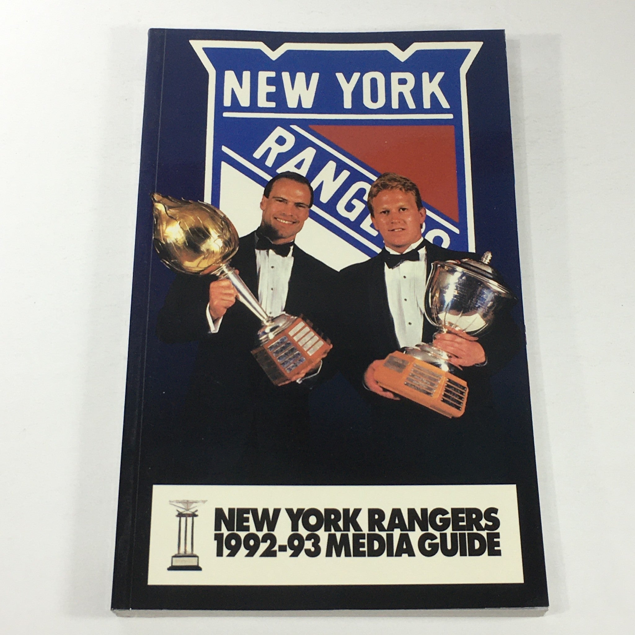 VTG NHL Official Media Guide 1992-1993 - New York Rangers / Brian Leetch