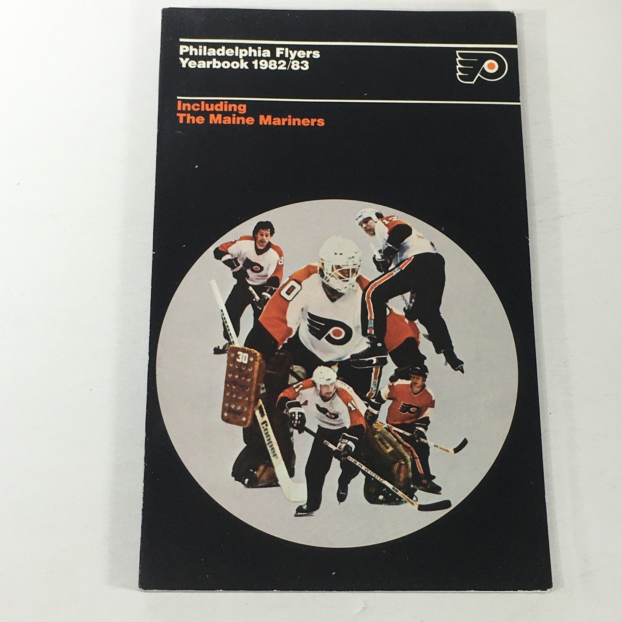 VTG NHL Official Yearbook 1982-1983 - Philadelphia Flyers feat. Maine Mariners