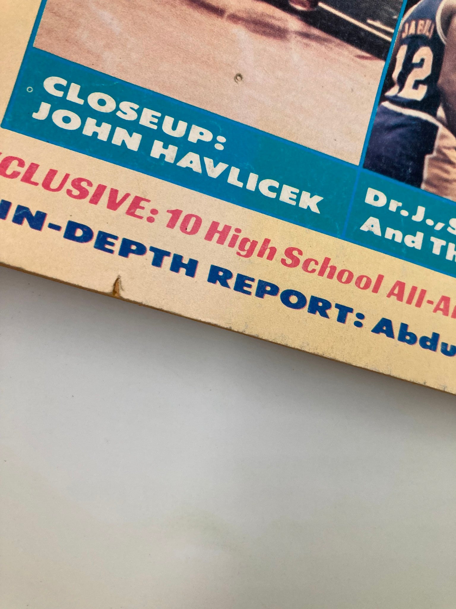 Close-up of the VTG Basketball Special Magazine 1974-1975 highlighting John Havlicek's features and articles.