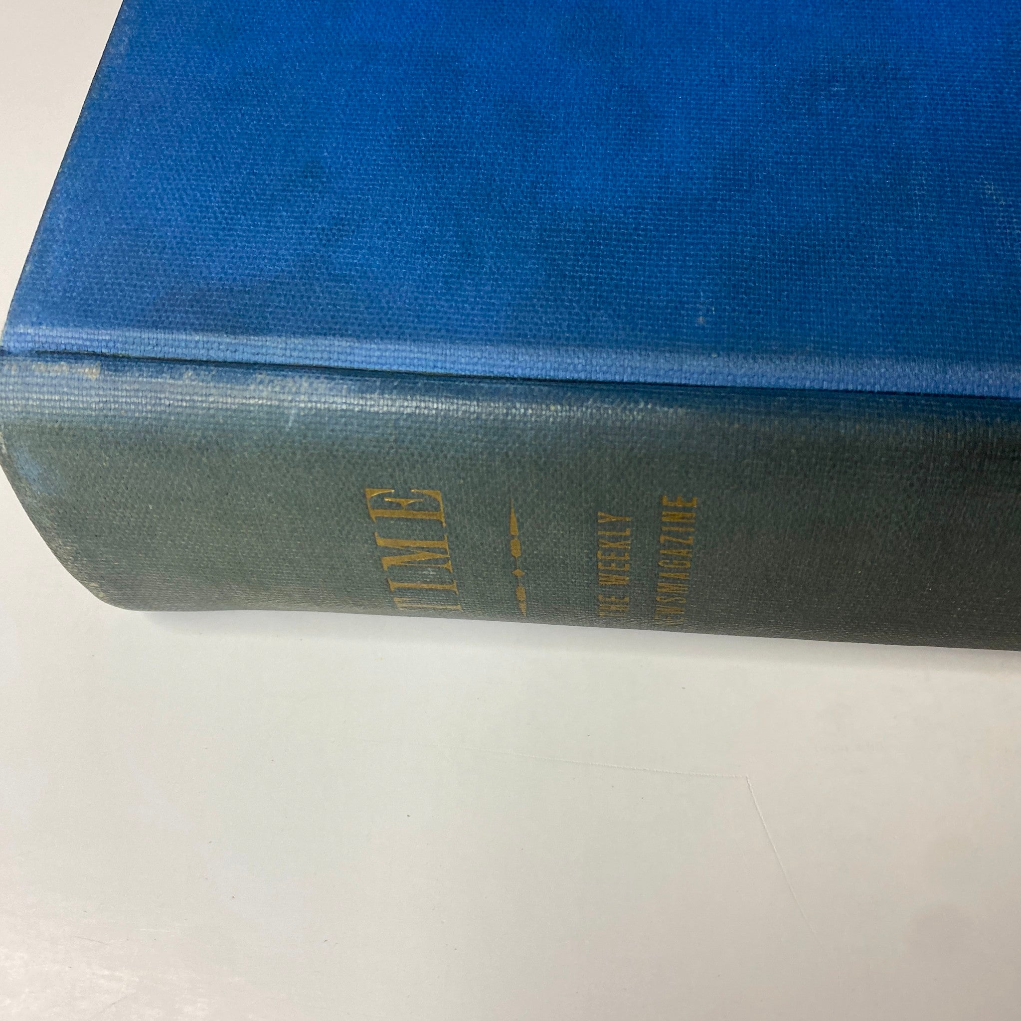 Time Magazine Library Bound April 1- June 24, 1935 Dizzy Dean - Close-up view of the spine highlighting the title and year.