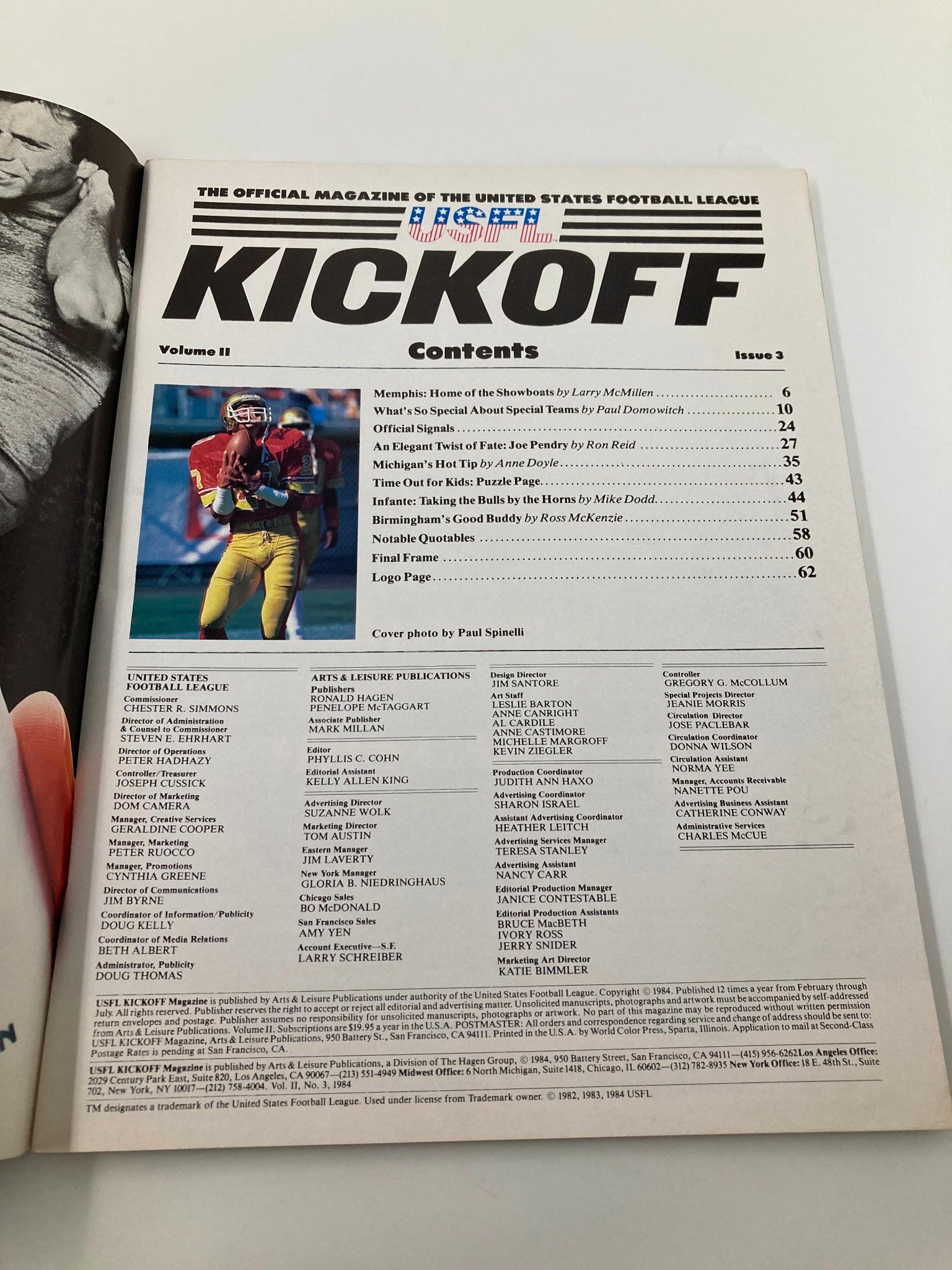 VTG USFL Kickoff Magazine 1984 Vol II #3 Taking The Bulls By Horns No Label