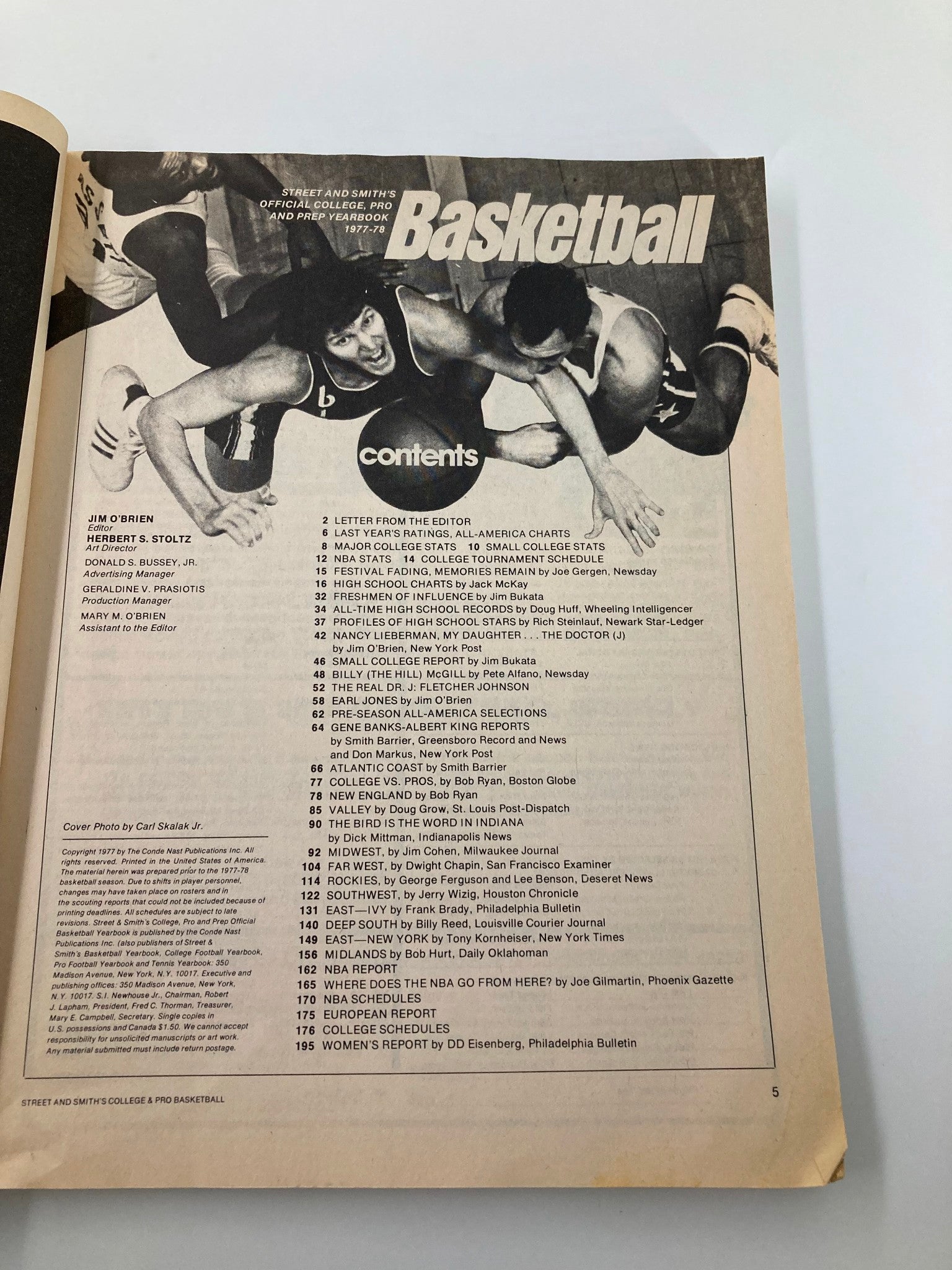 VTG Street and Smith's Basketball Yearbook 1977 Jim O'Brien Sixers No Label