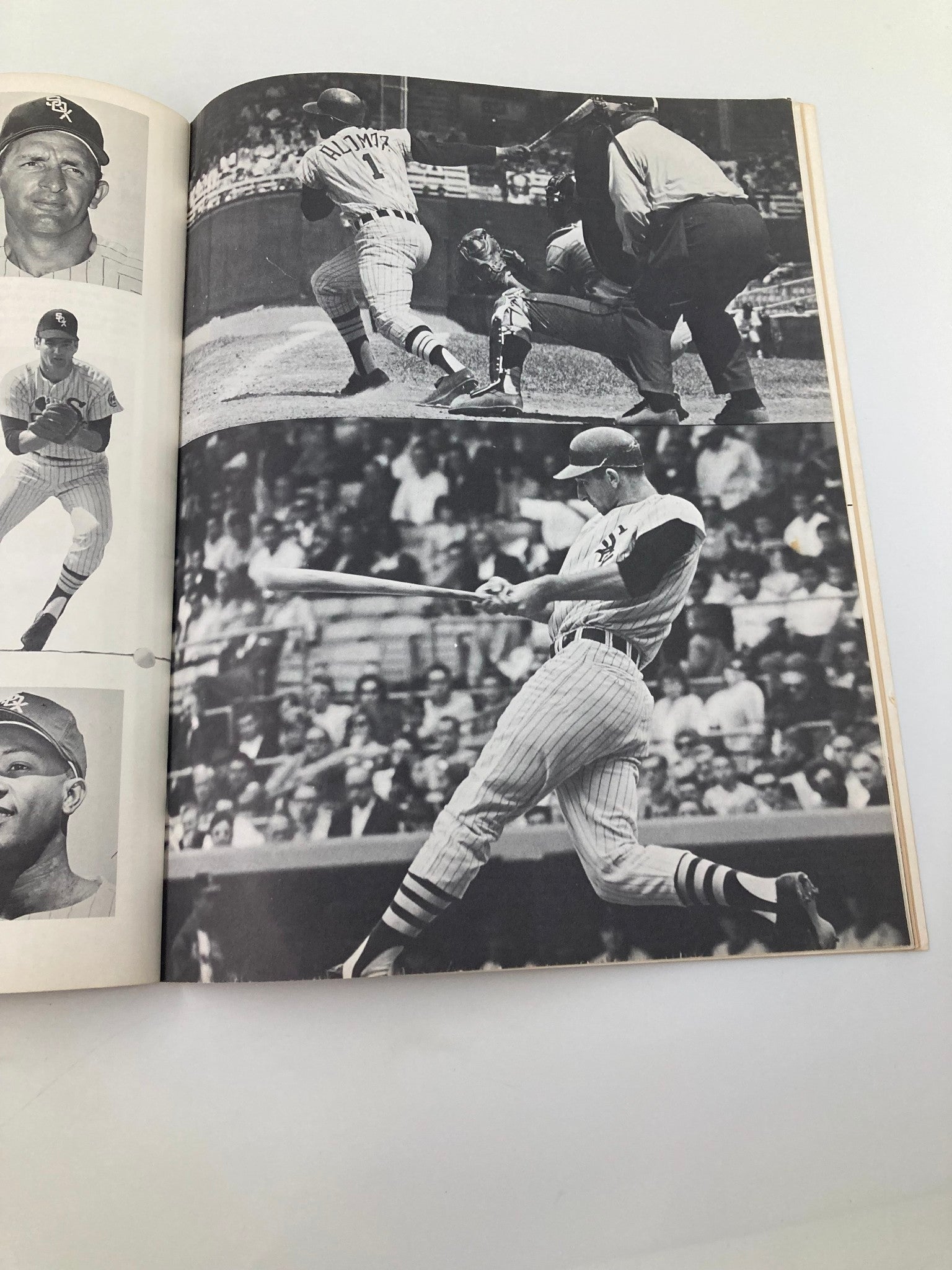 1969 MLB Chicago White Sox Official Yearbook Luis Aparicio, Duane Josephson