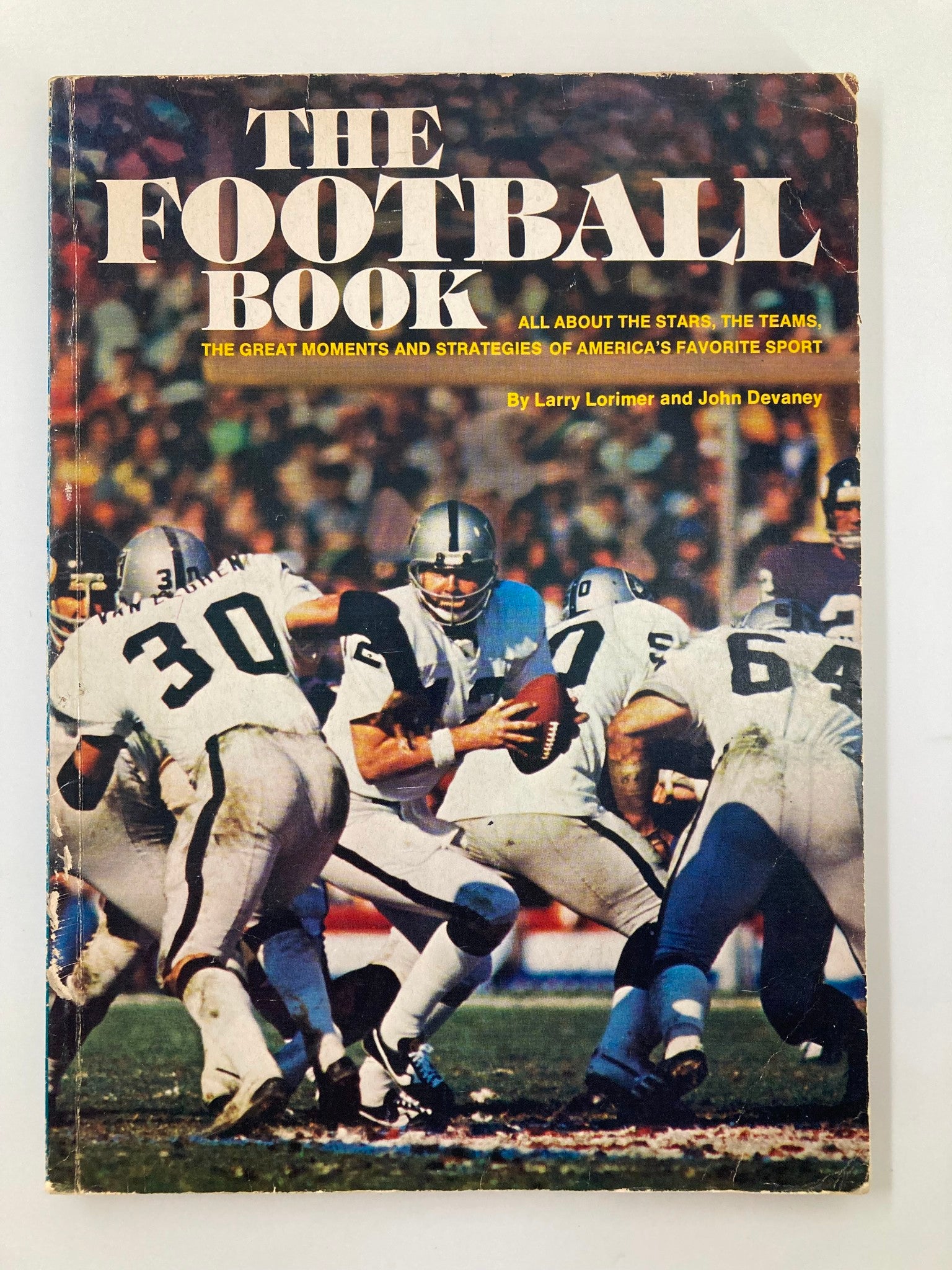 VTG 1979 The Football Book by Larry Lorimer and John Devaney