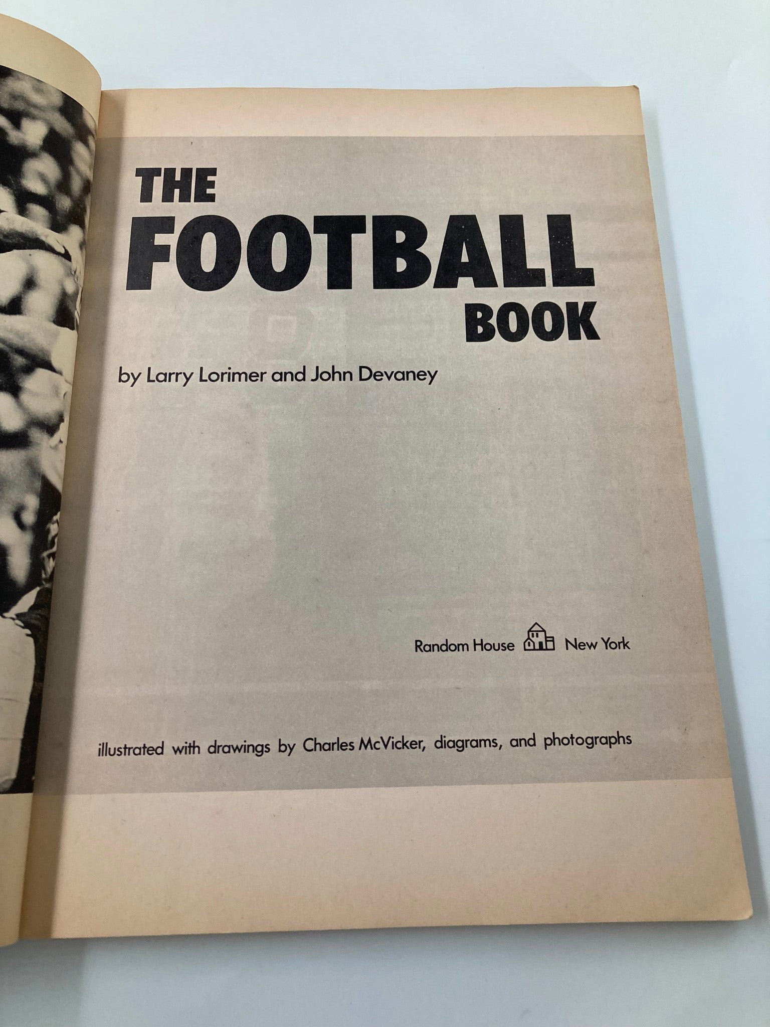 VTG 1979 The Football Book by Larry Lorimer and John Devaney