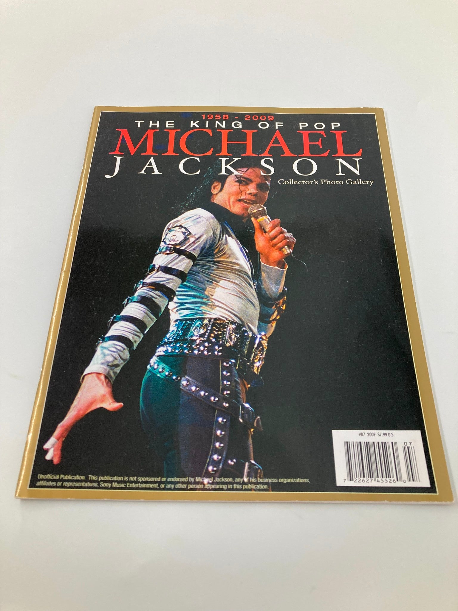 The King of Pop Michael Jackson 1958-2009 Collector's Photo Gallery #07 2009