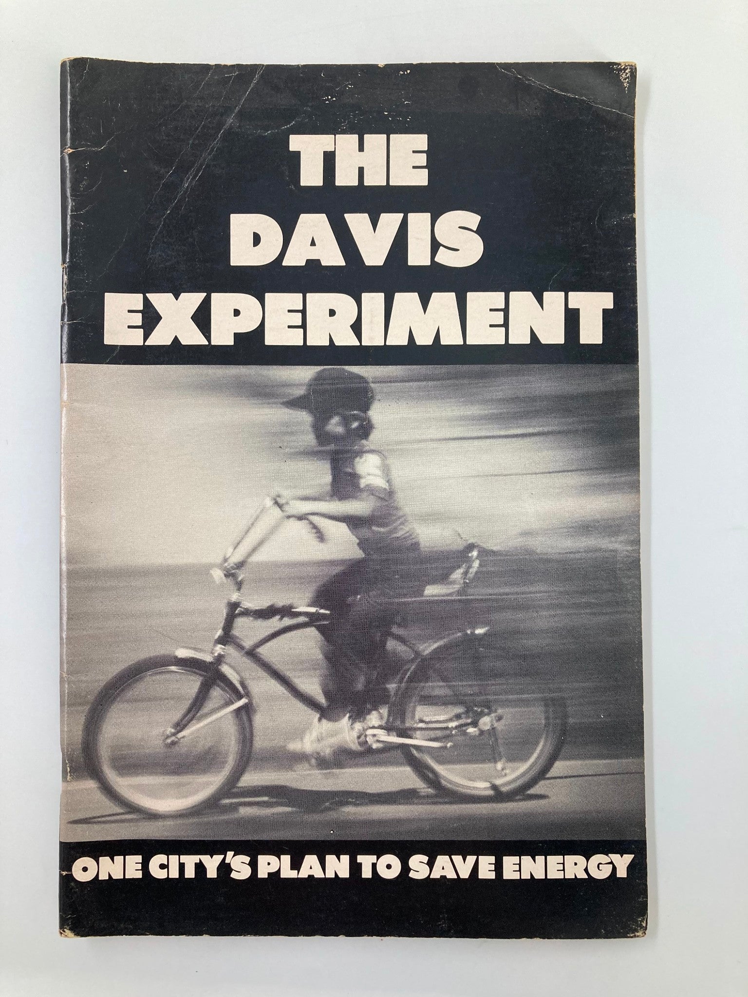 The Davis Experiment One City's Plan To Save Energy by The Elements 1977